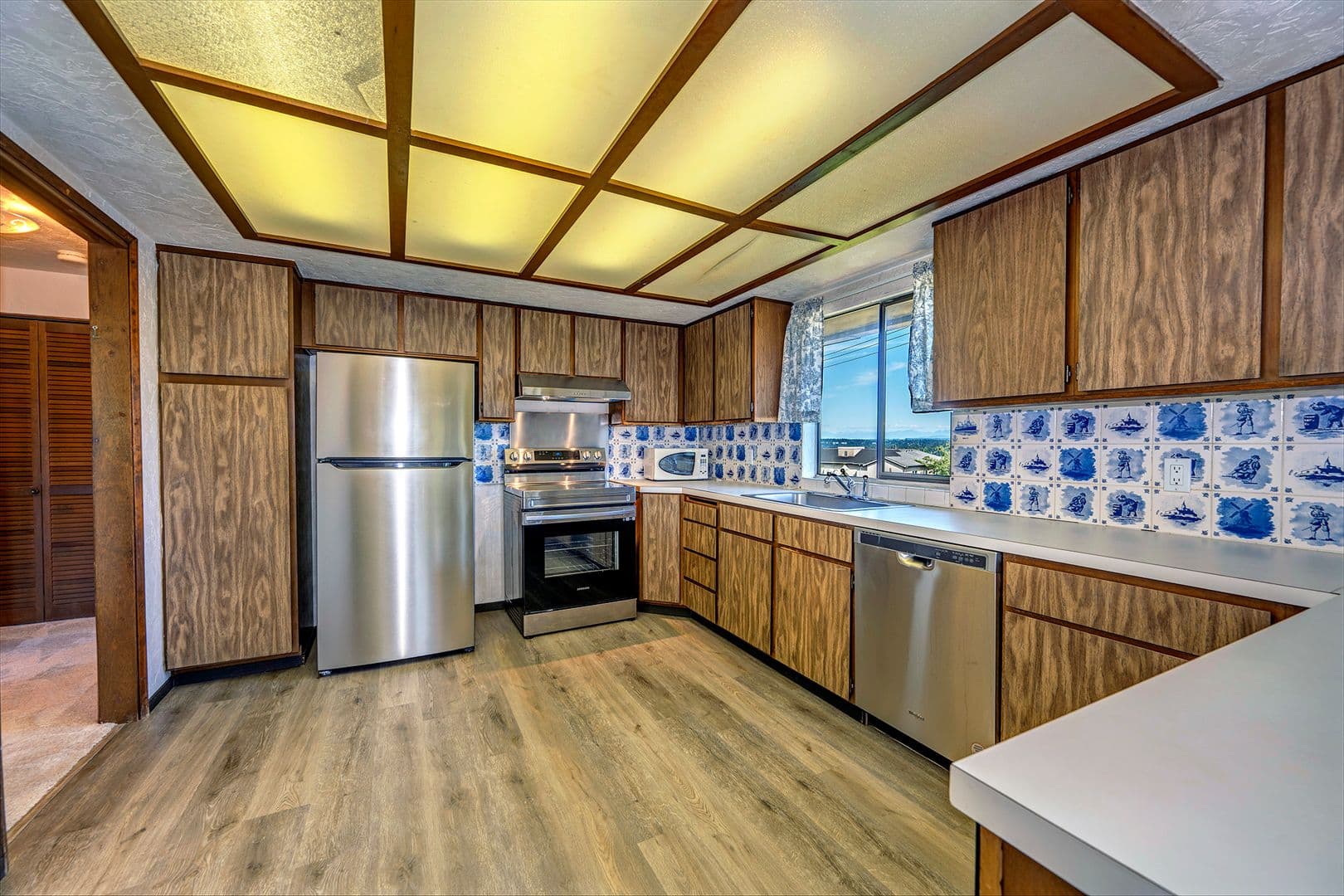 Lake Forest Park House: 3642 NE 155th St