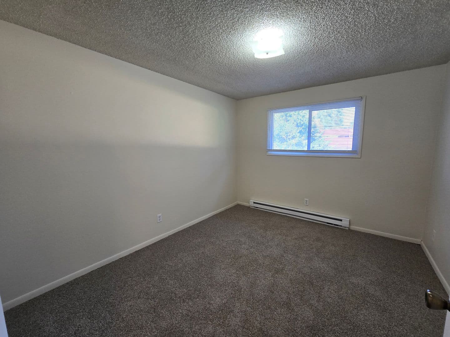 Spokane Apartment: 10005-10007 E 8th Ave