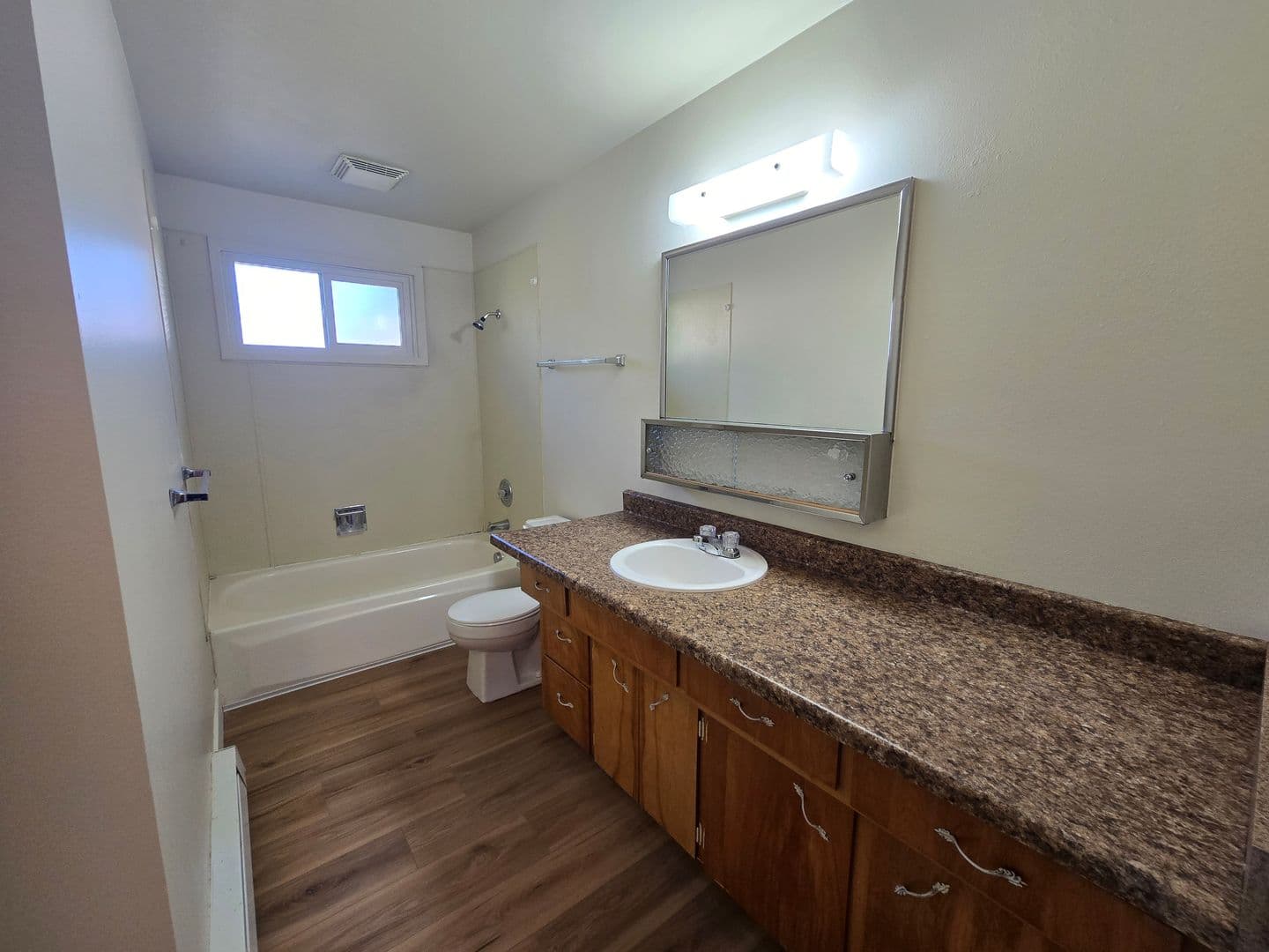 Spokane Apartment: 10005-10007 E 8th Ave