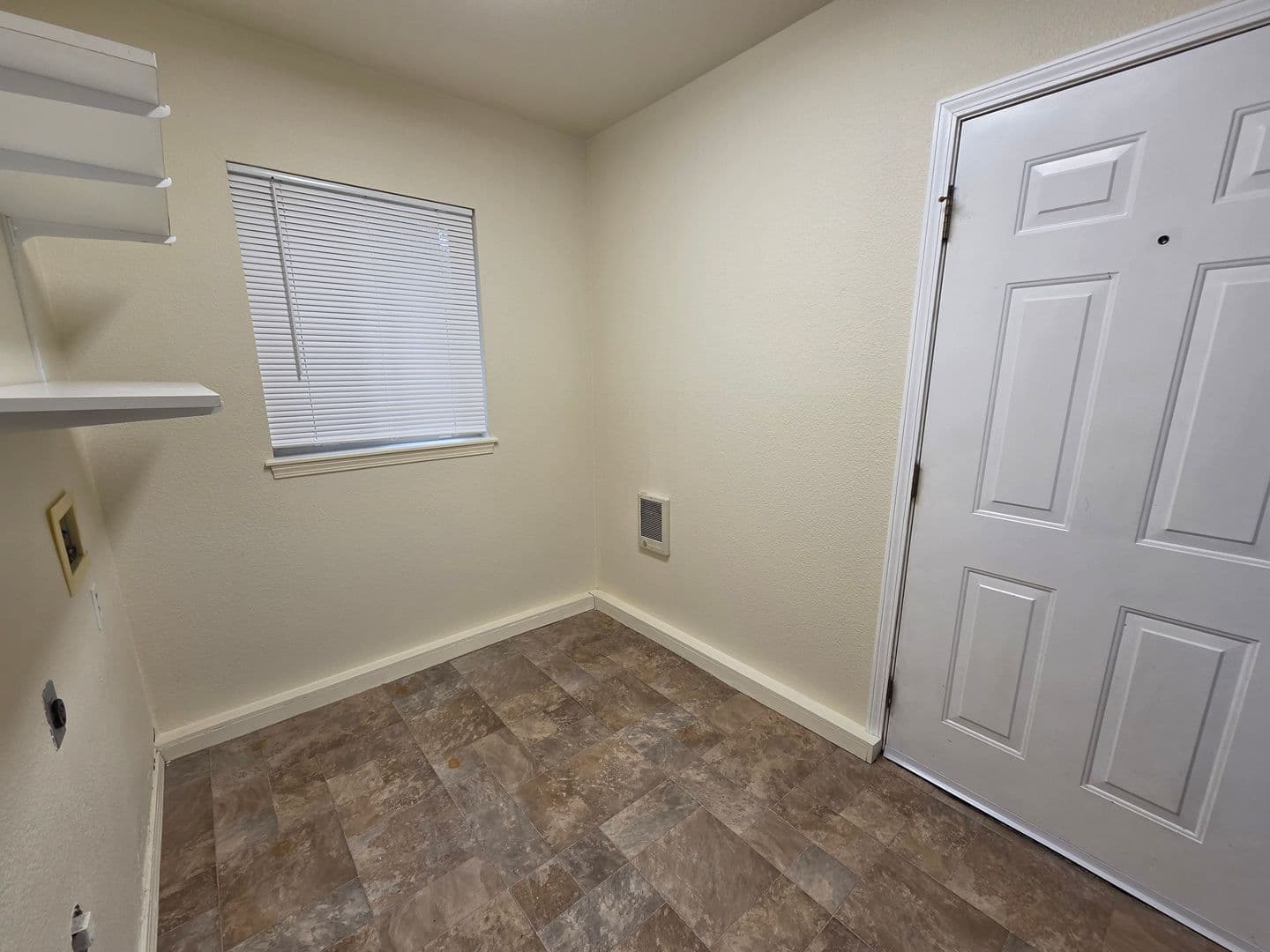 Post Falls Apartment: 3451 W Lilac Ct Units A-D