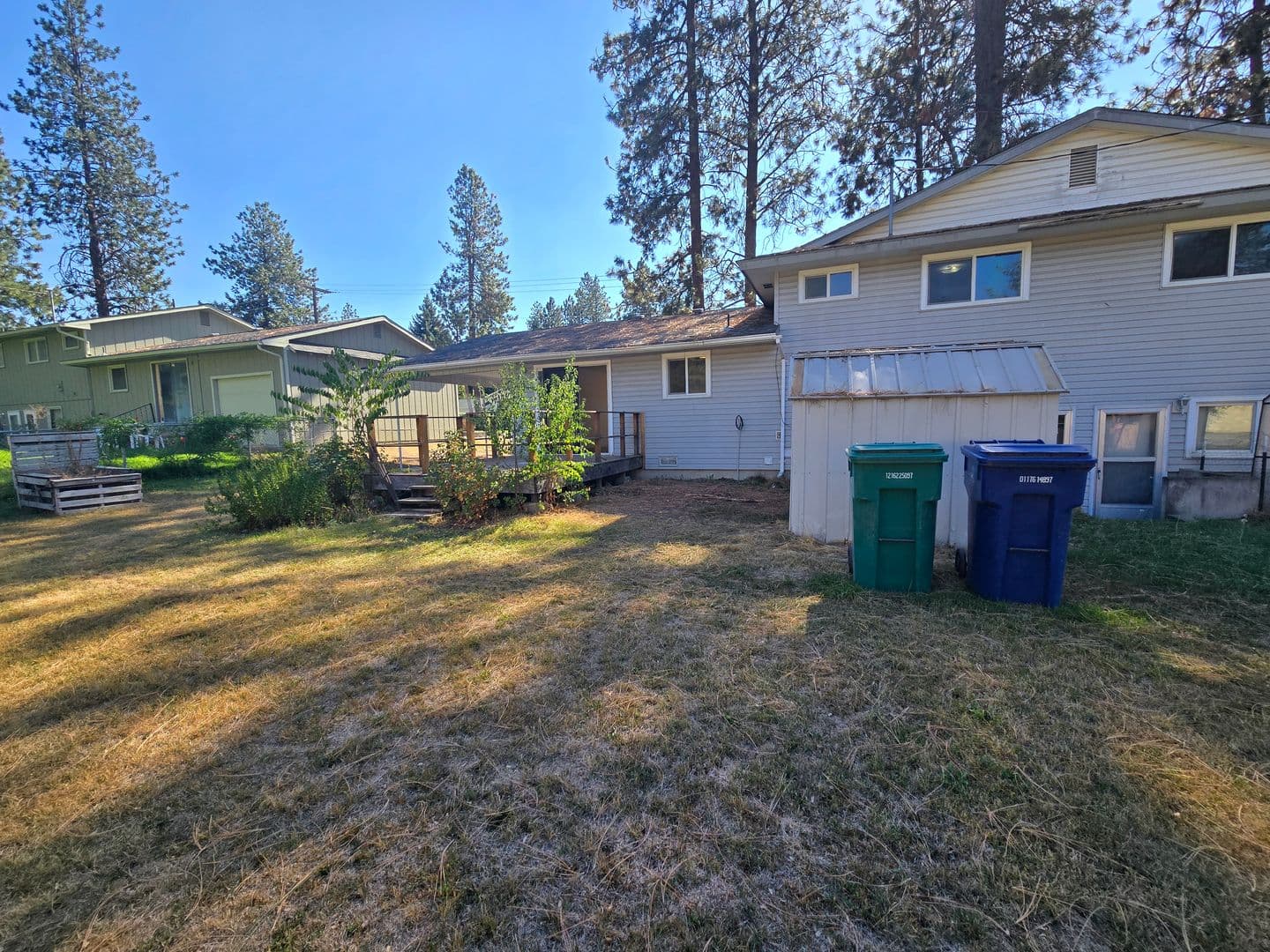 Spokane Apartment: 10005-10007 E 8th Ave
