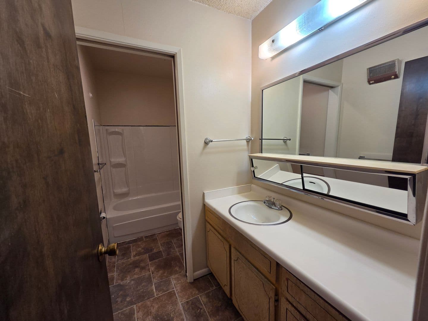 Spokane Apartment: 3102 E 27th Ave