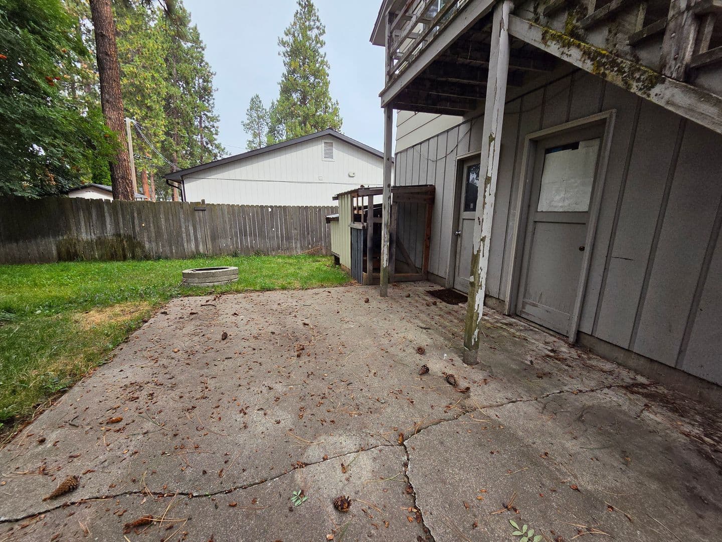 Coeur d'Alene Apartment: 2805-07 N Honeysuckle Dr