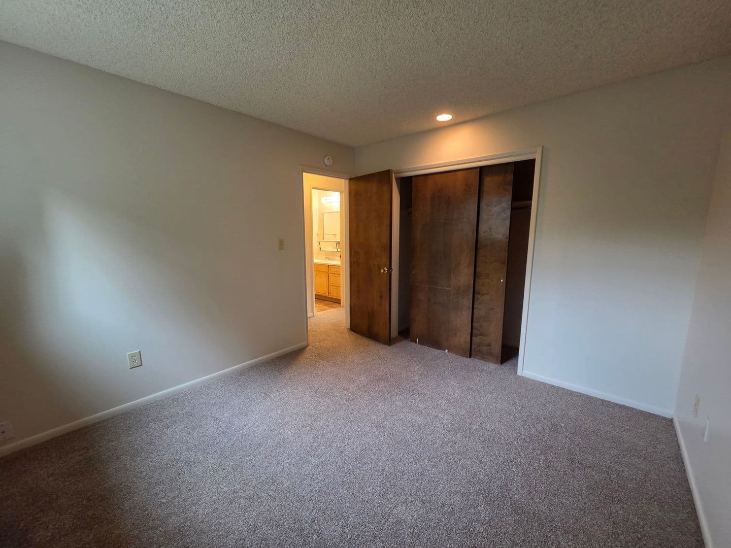 Spokane Apartment: 3102 E 27th Ave