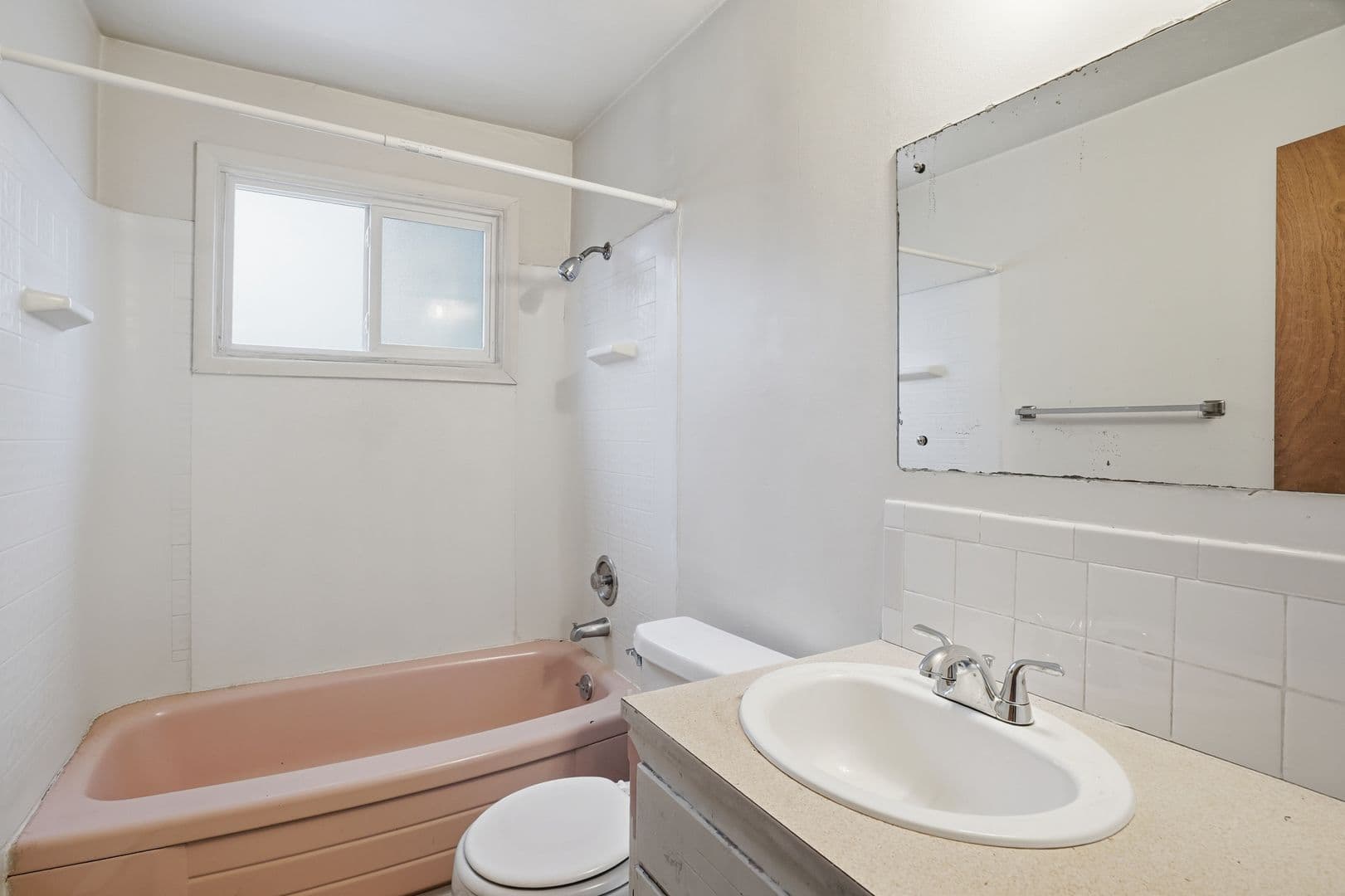 Spokane Apartment: 1611 W 8th Ave