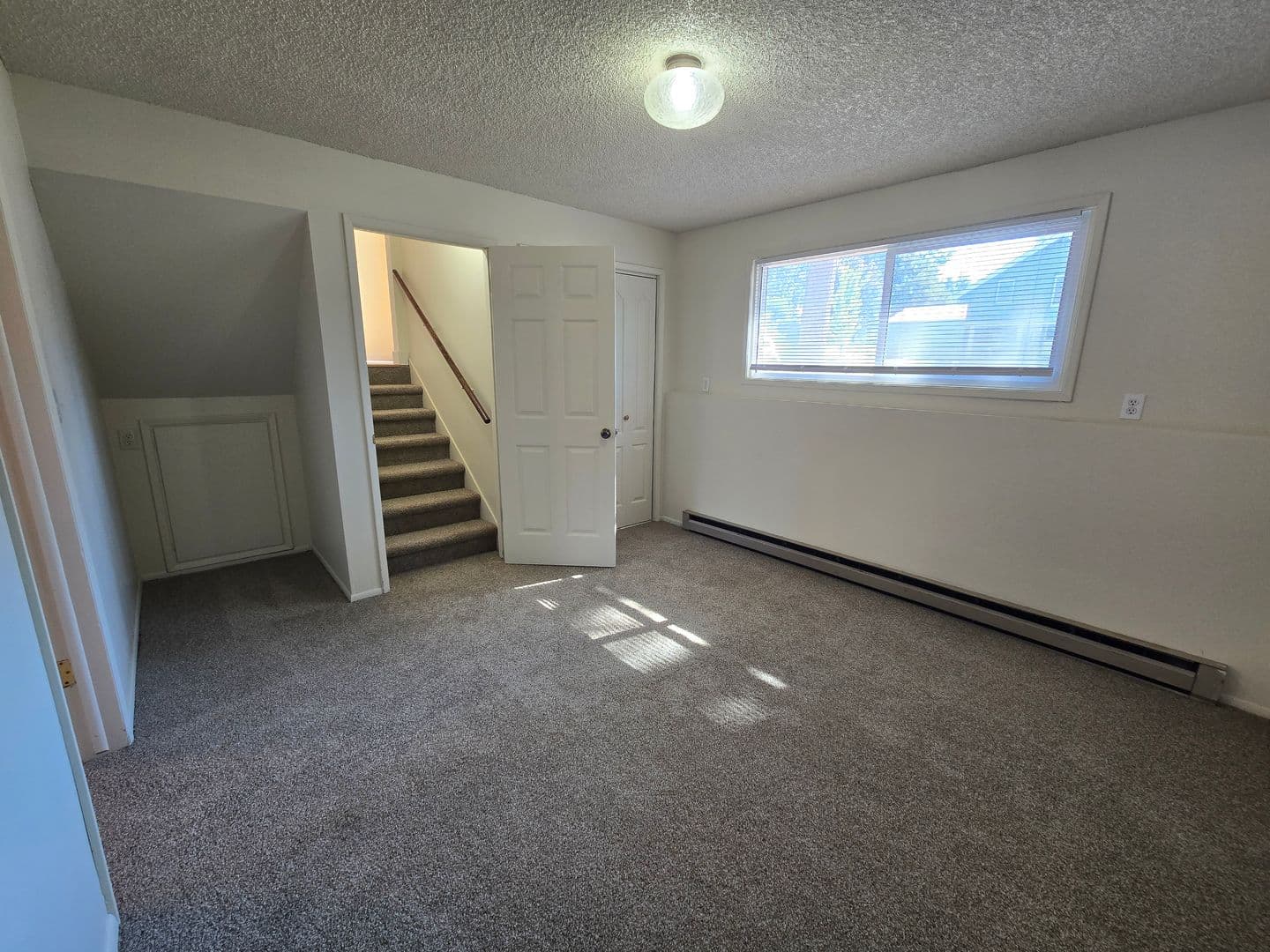 Spokane Apartment: 10005-10007 E 8th Ave