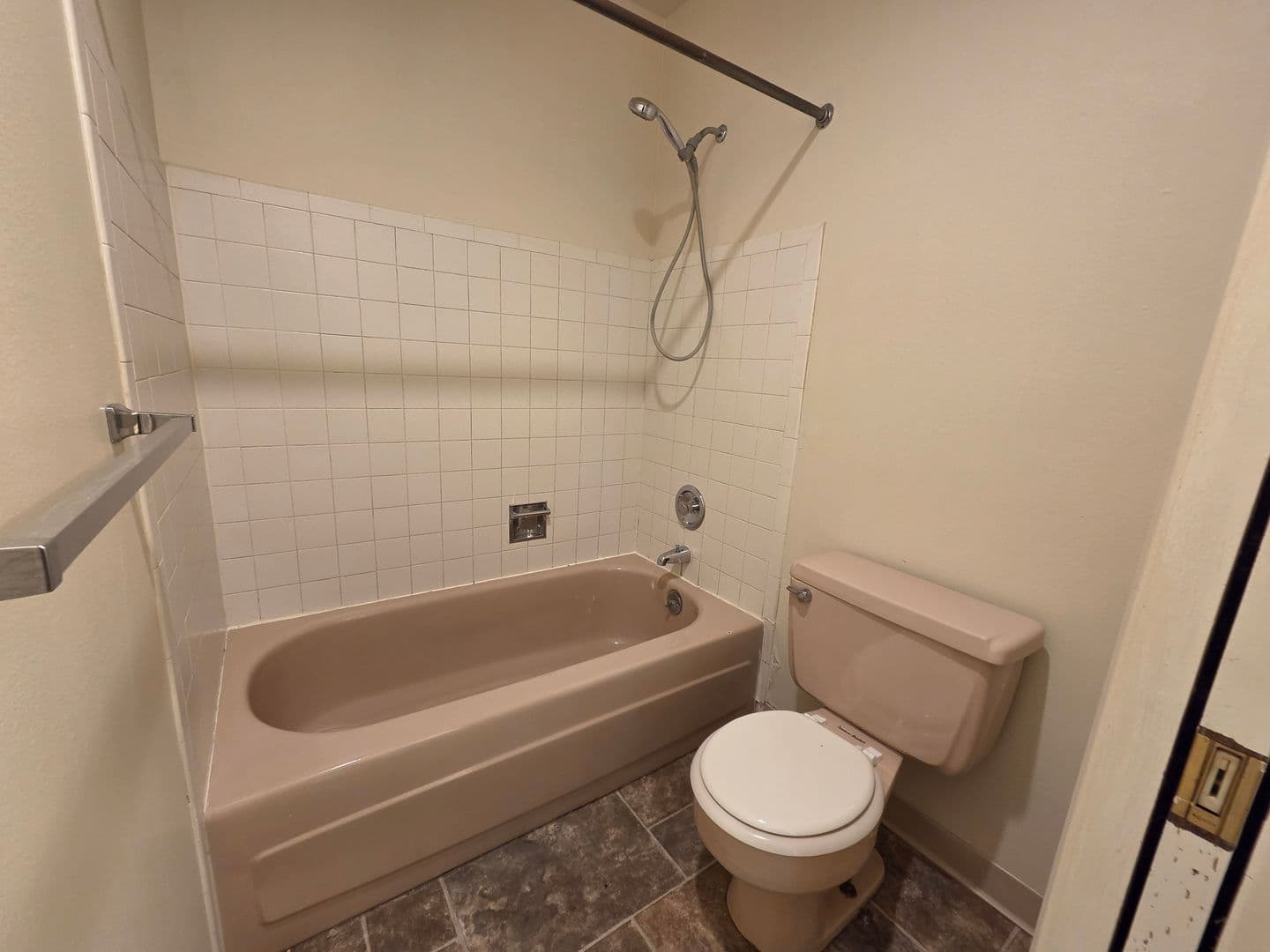 Spokane Apartment: 3102 E 27th Ave
