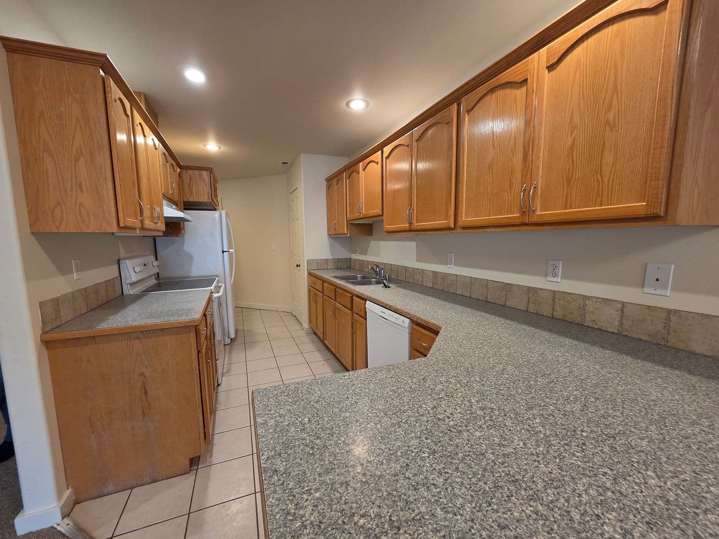 Spokane Apartment: 5912 N. Addison St.