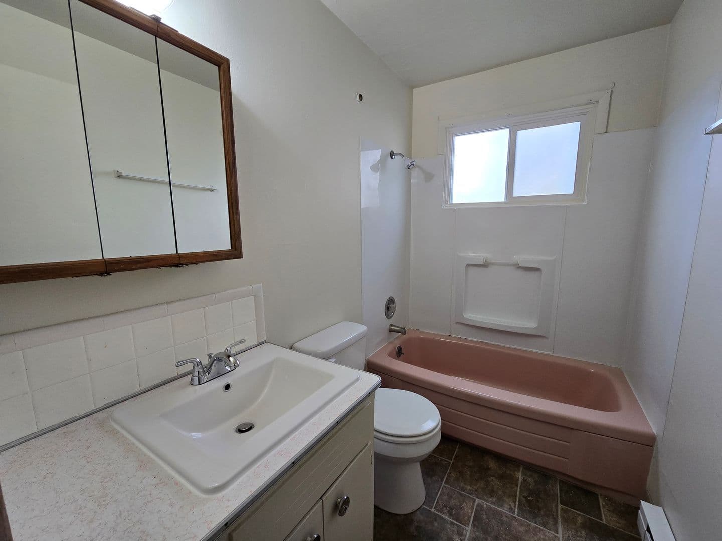 Spokane Apartment: 1611 W 8th Ave