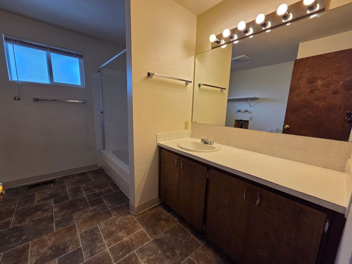 Coeur d'Alene Apartment: 2805-07 N Honeysuckle Dr