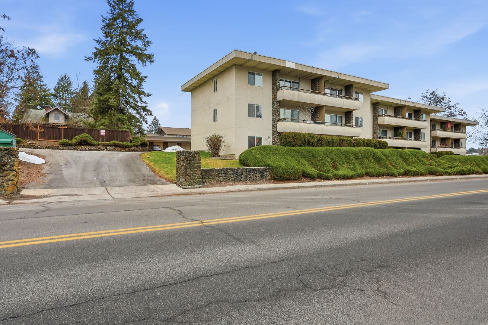 Spokane Apartment: 3102 E 27th Ave