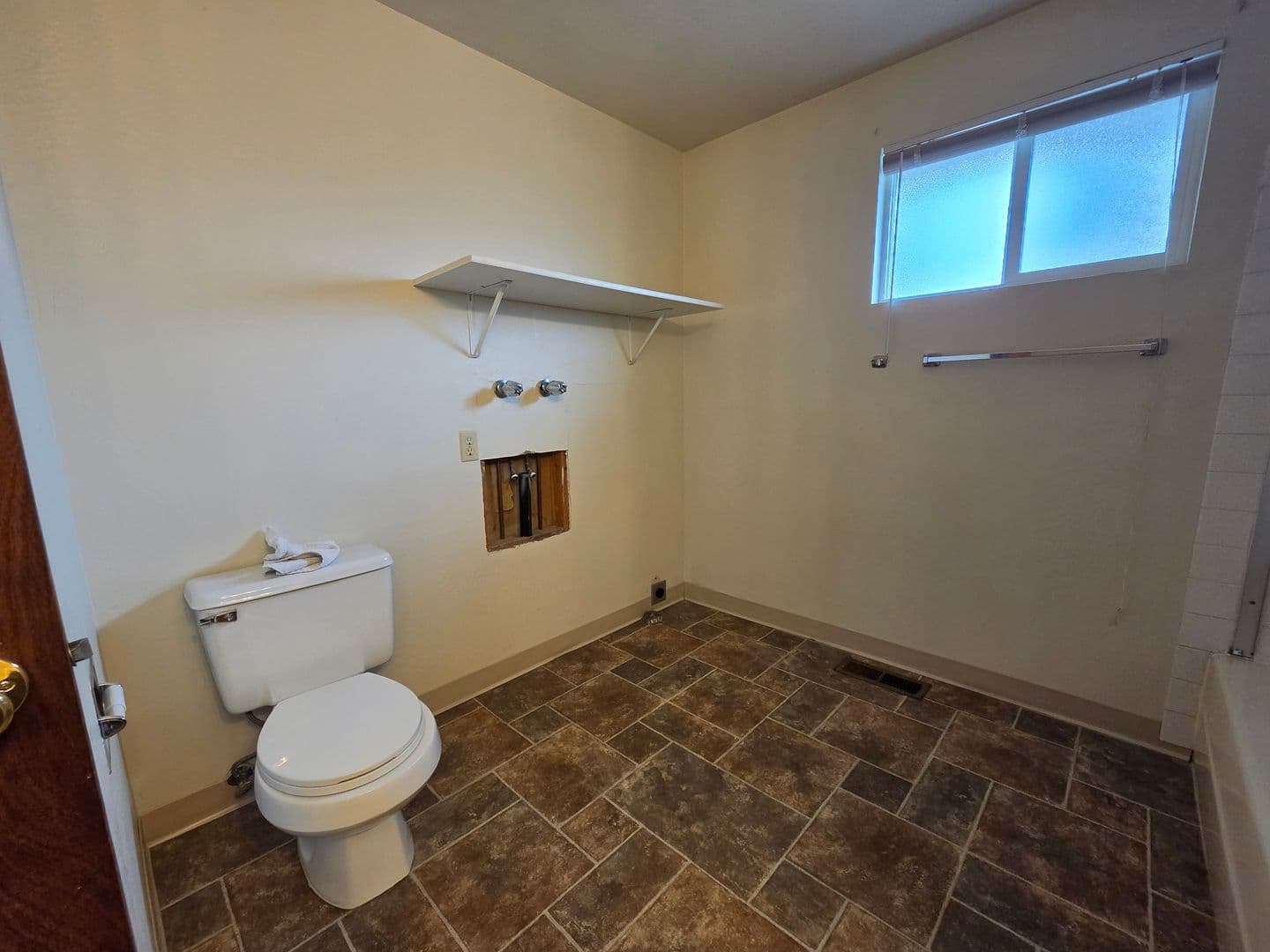 Coeur d'Alene Apartment: 2805-07 N Honeysuckle Dr