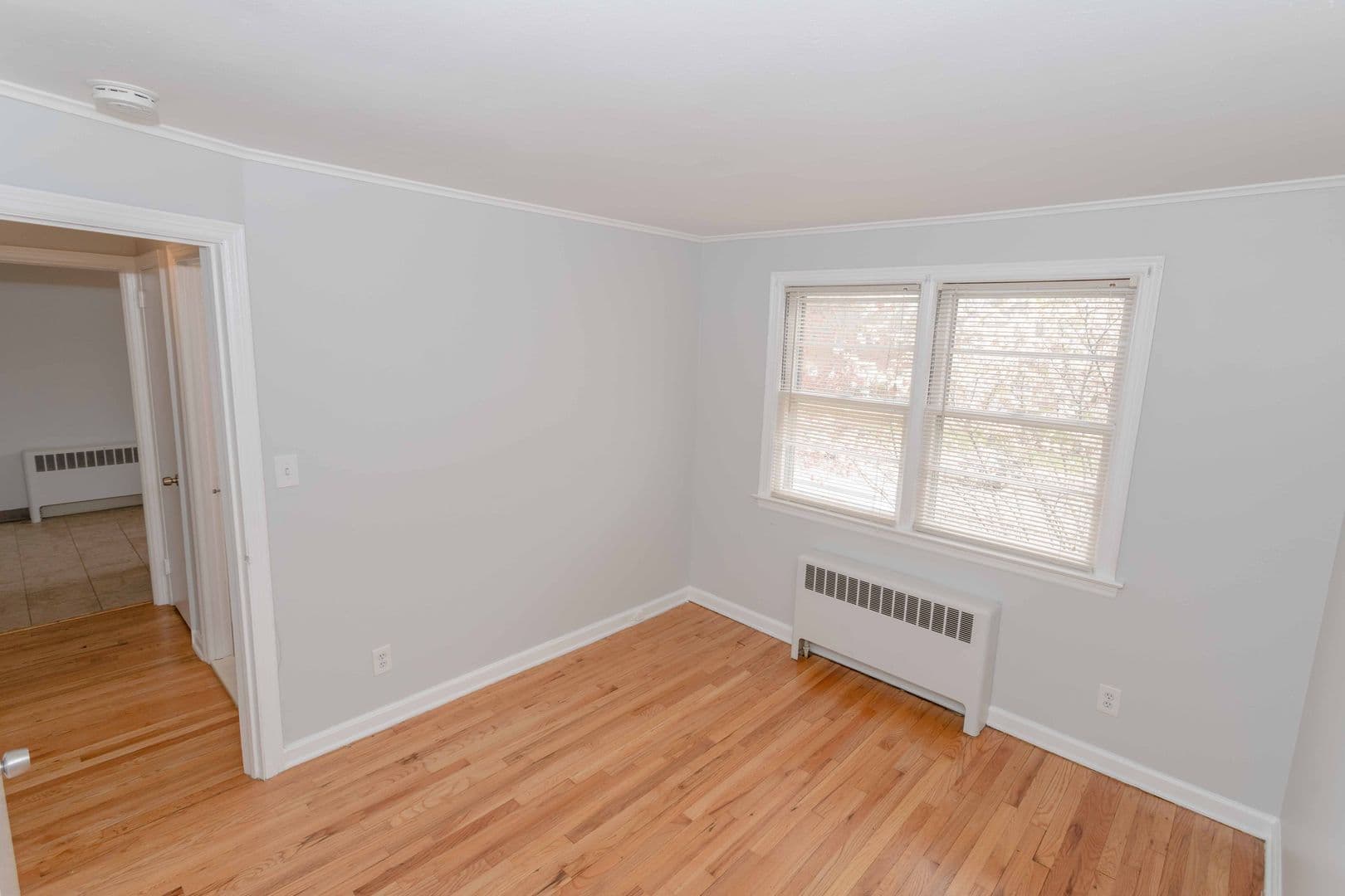 West Hartford Apartment: Boulevard & Vera