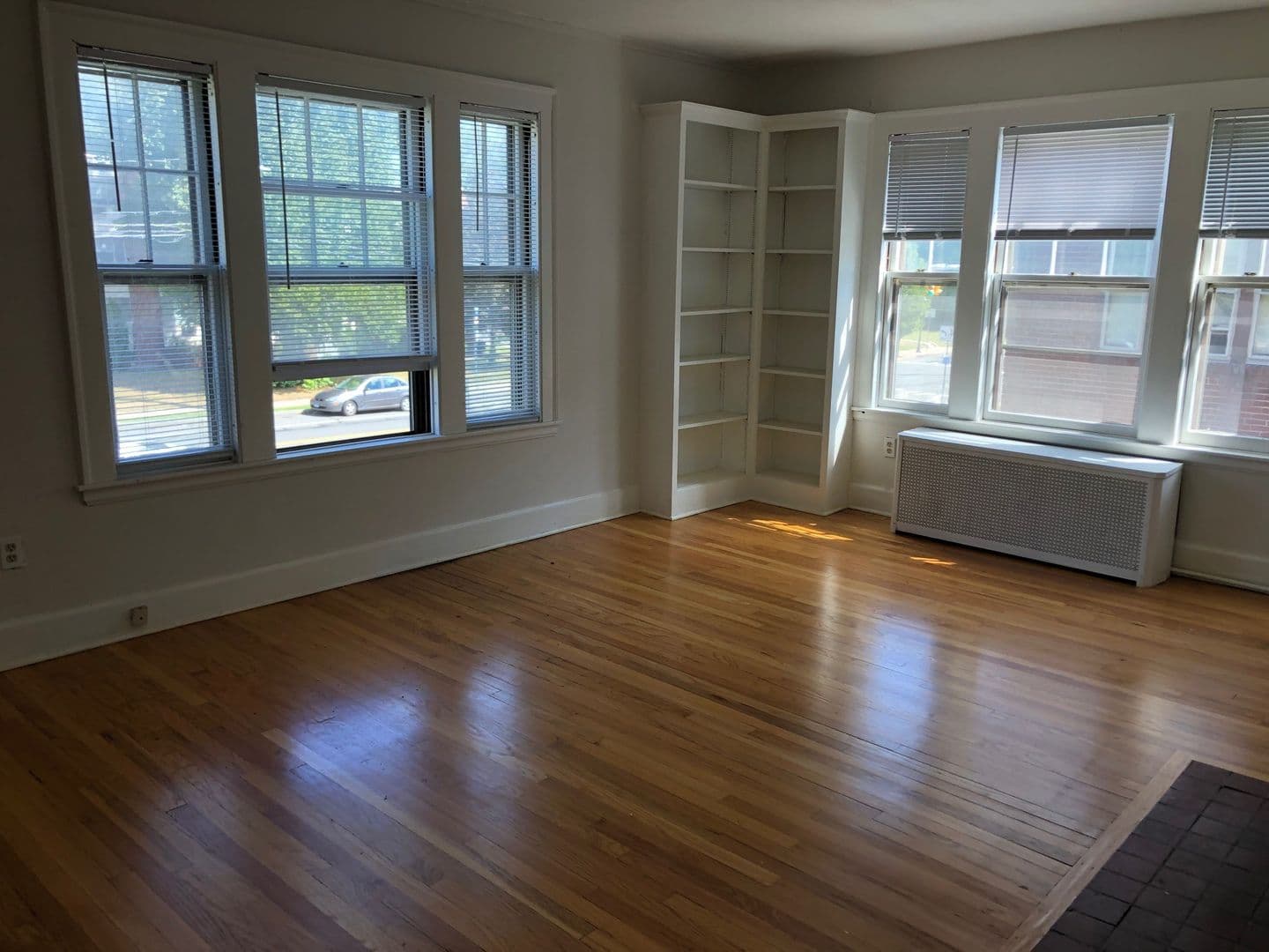 West Hartford Apartment: Farmington Avenue