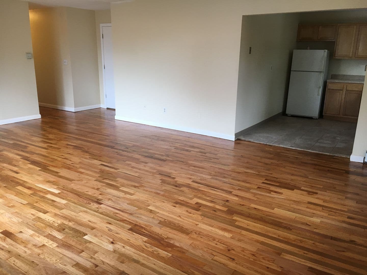 West Hartford Apartment: 698 Farmington Avenue