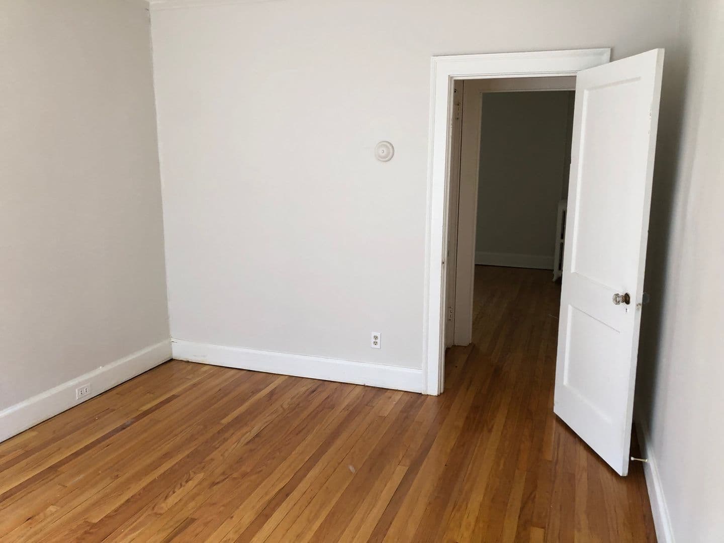 West Hartford Apartment: Farmington Avenue