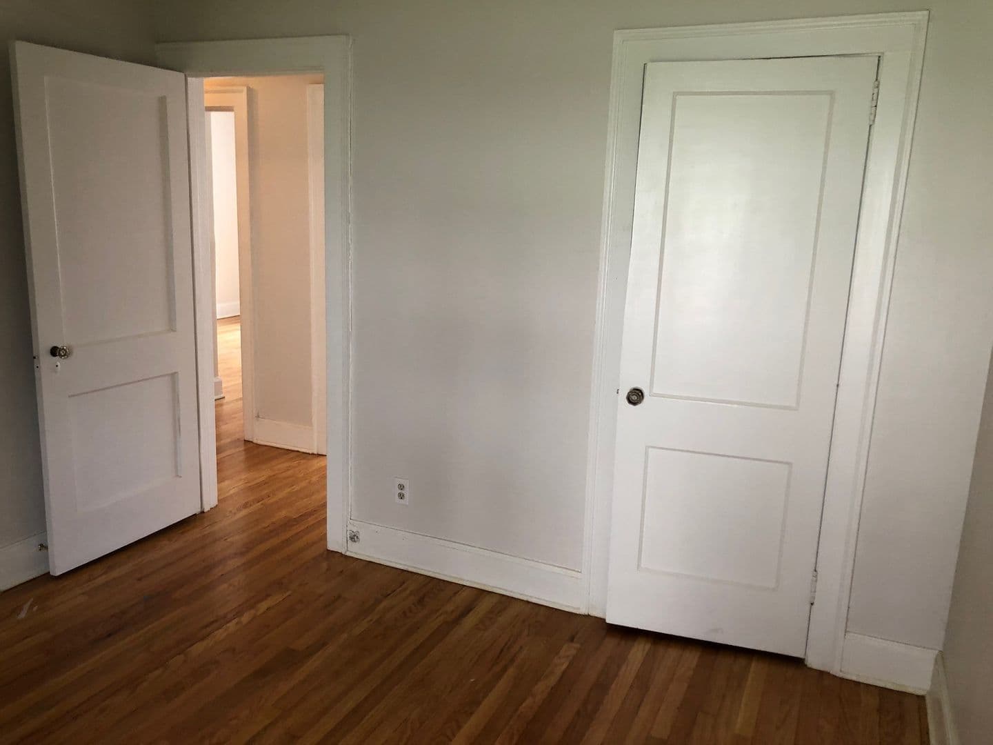 West Hartford Apartment: Farmington Avenue