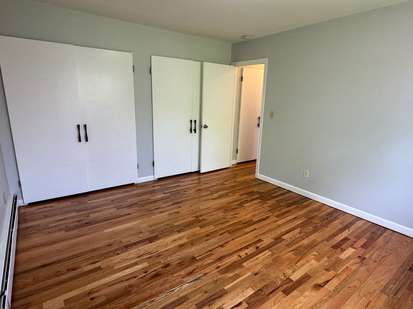 West Hartford Apartment: 698 Farmington Avenue