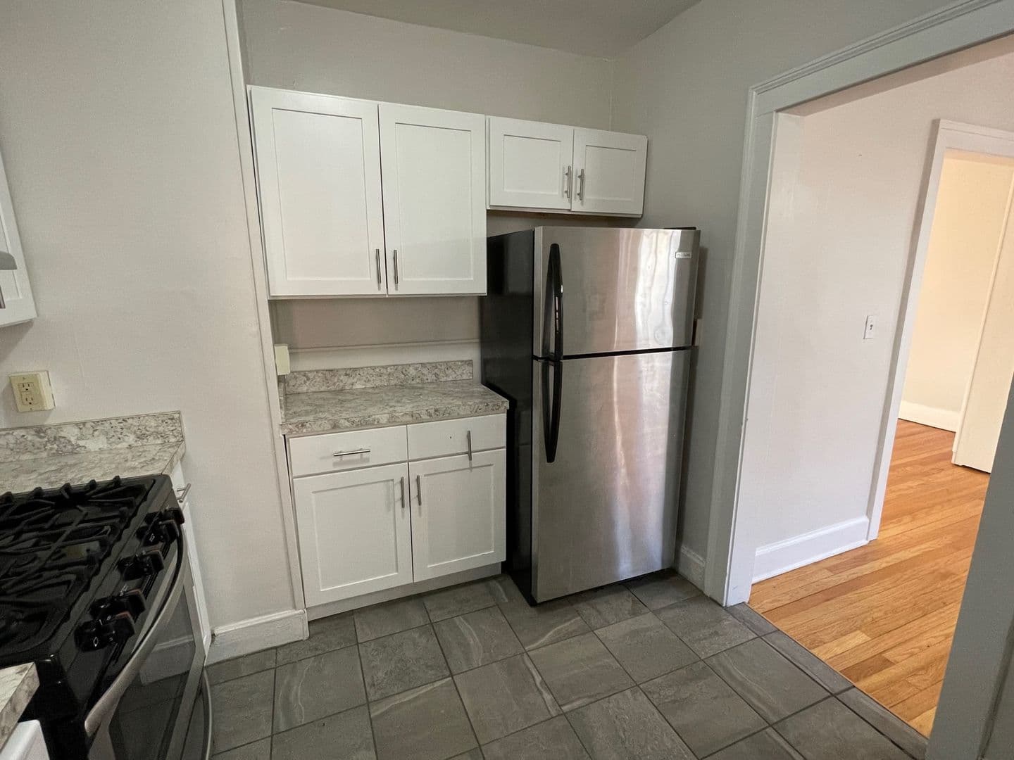 West Hartford Apartment: Farmington Avenue