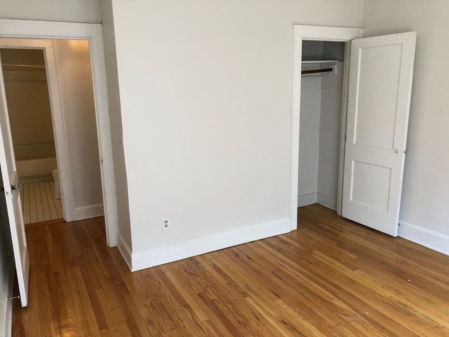 West Hartford Apartment: Farmington Avenue