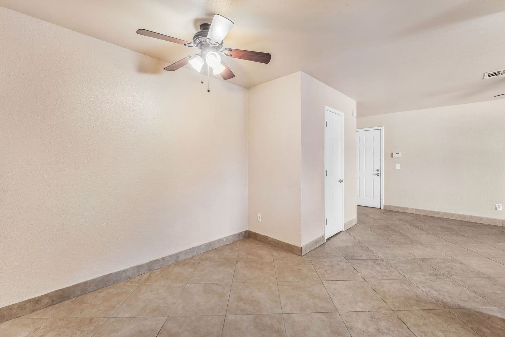 Las Vegas House: 2606 Durango Dr #223