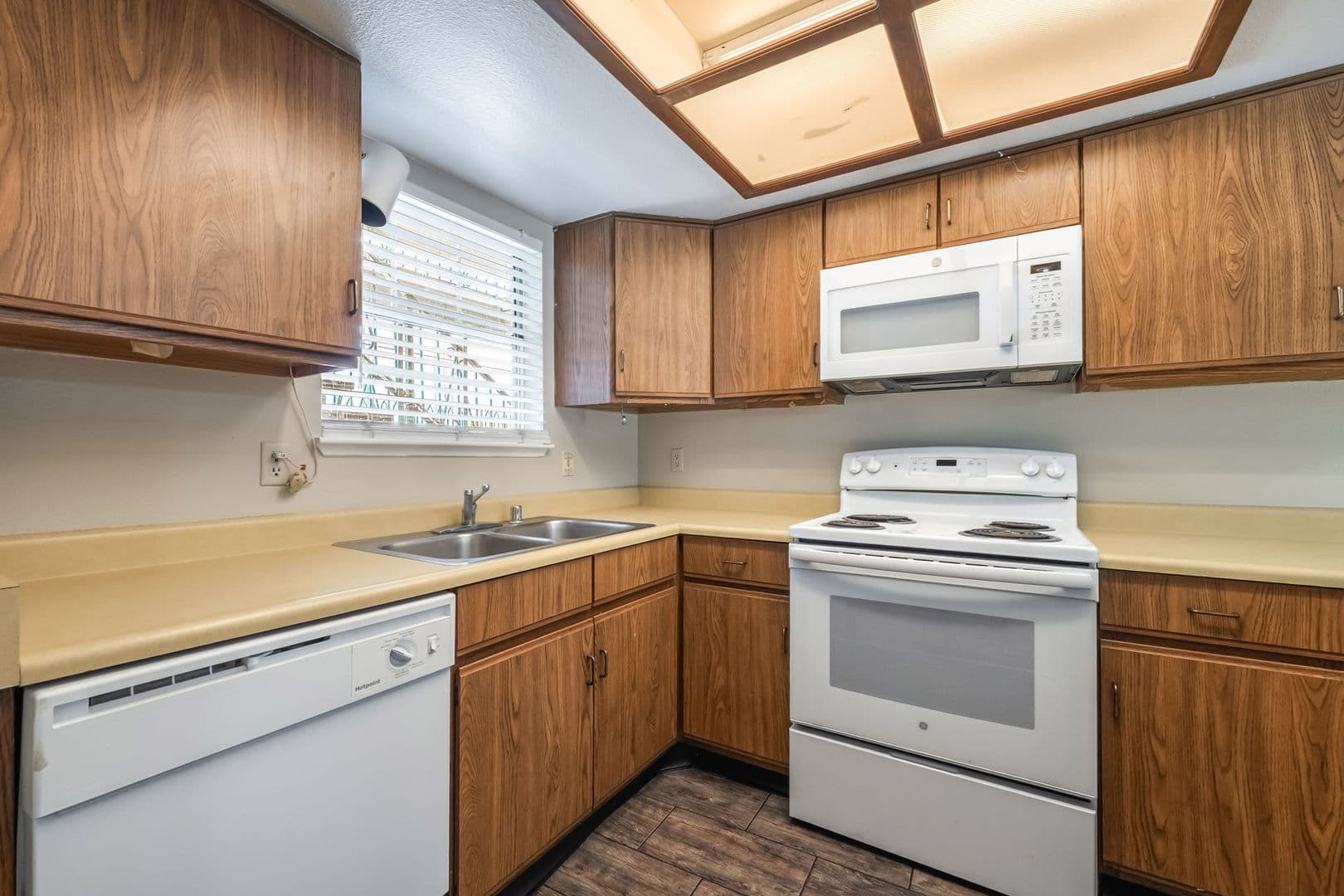 Las Vegas Apartment: 3823 S Maryland Parkway