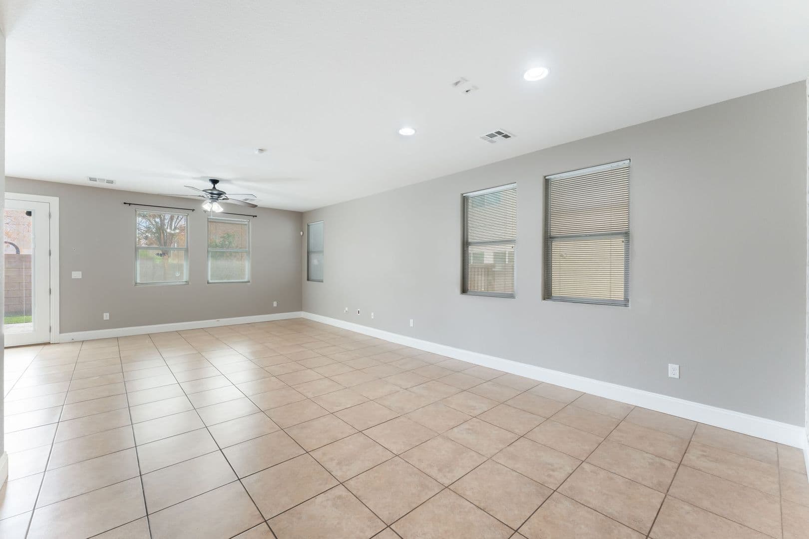 Las Vegas House: 6841 Compass Cove Ave.