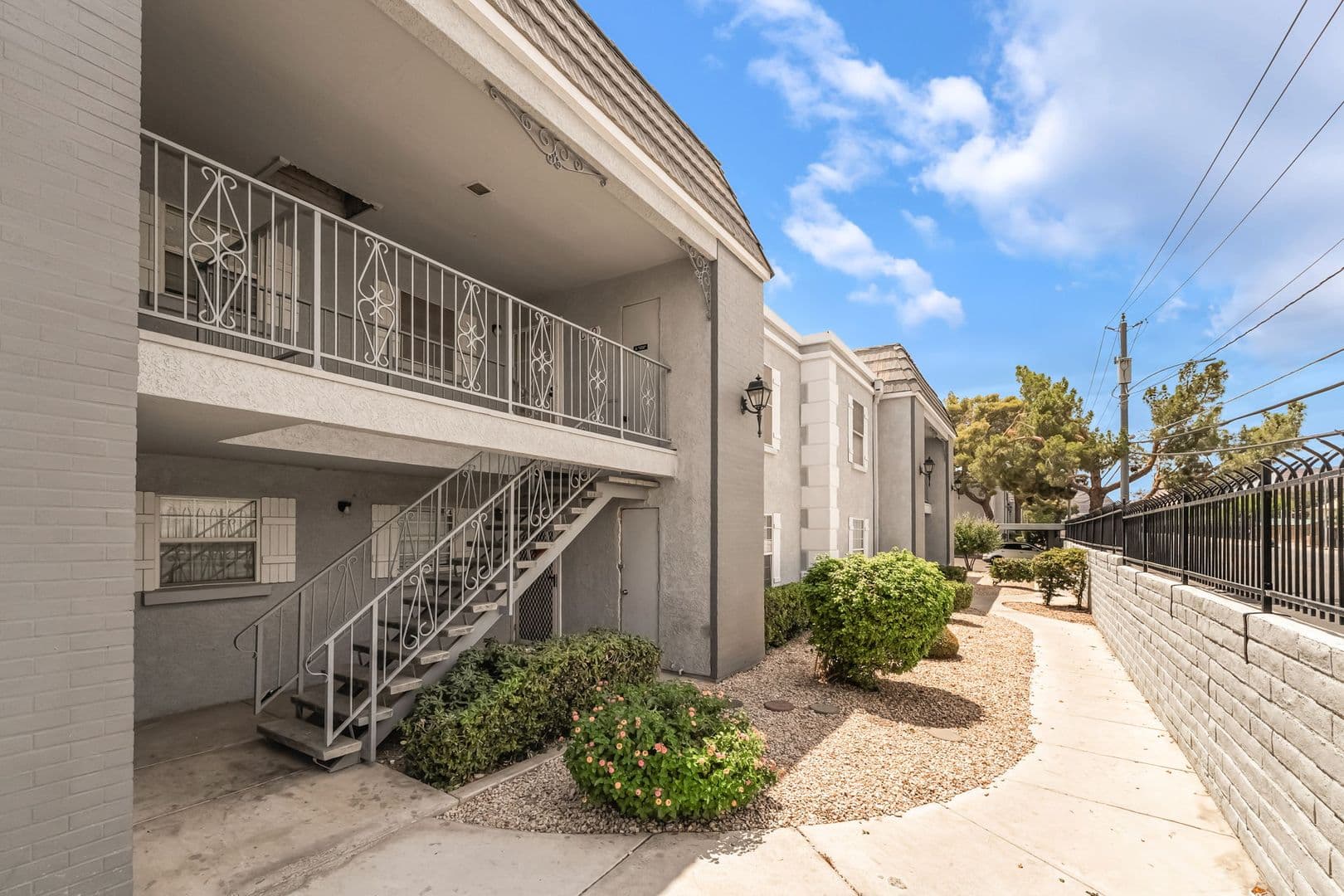 Las Vegas Apartment: 3823 S Maryland Parkway