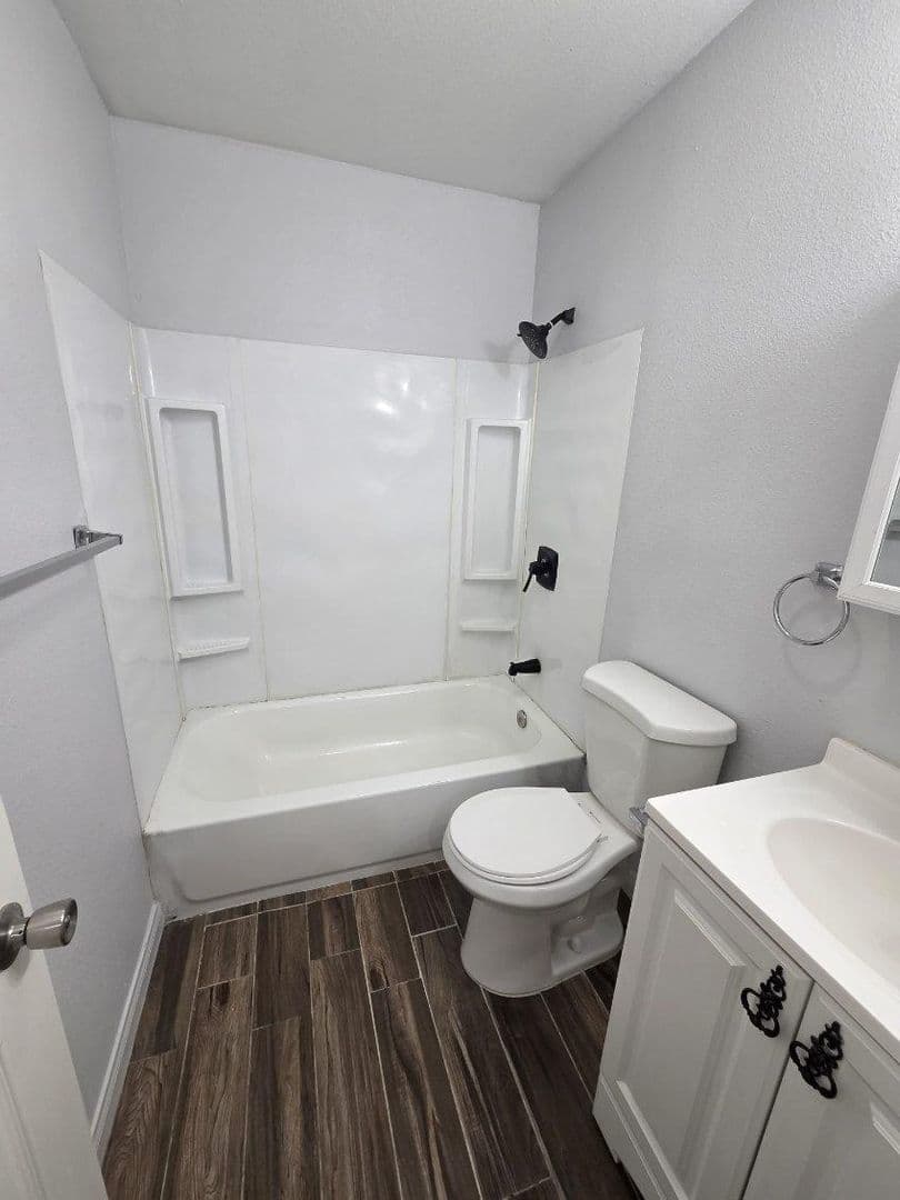 Las Vegas Apartment: 2401 Sunrise Ave