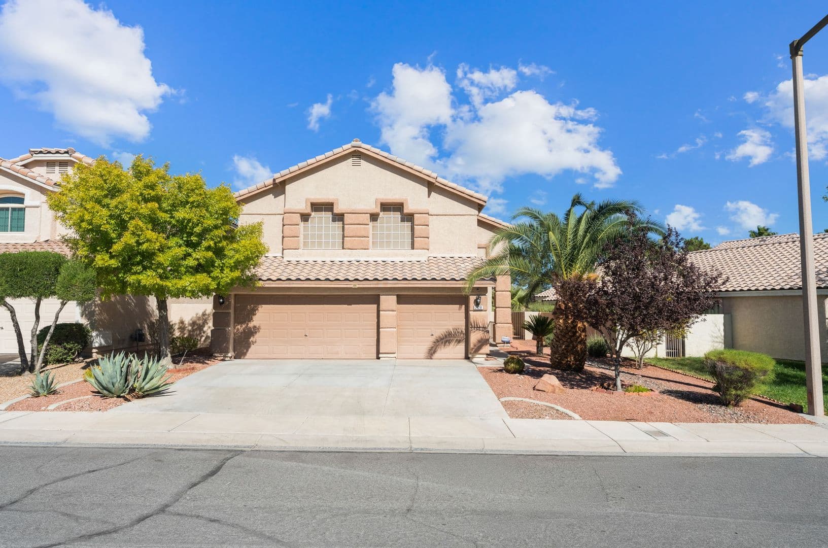 Las Vegas House: 2128 Starline Meadow Place