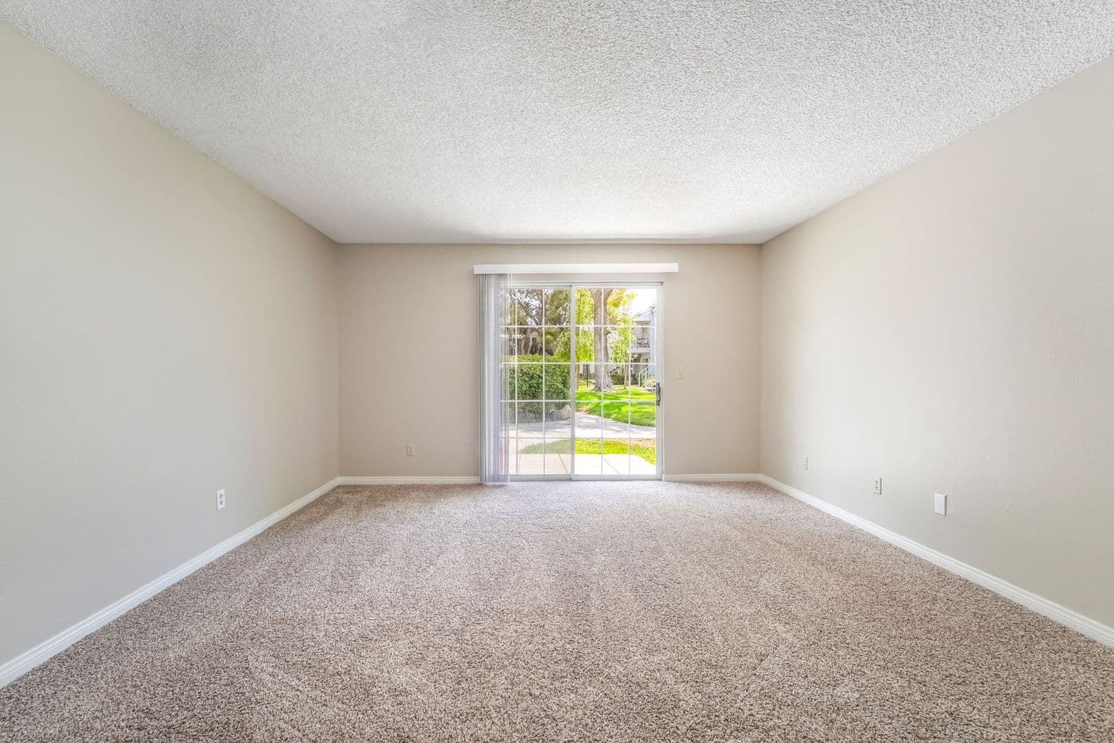 Las Vegas Apartment: 3823 S Maryland Parkway