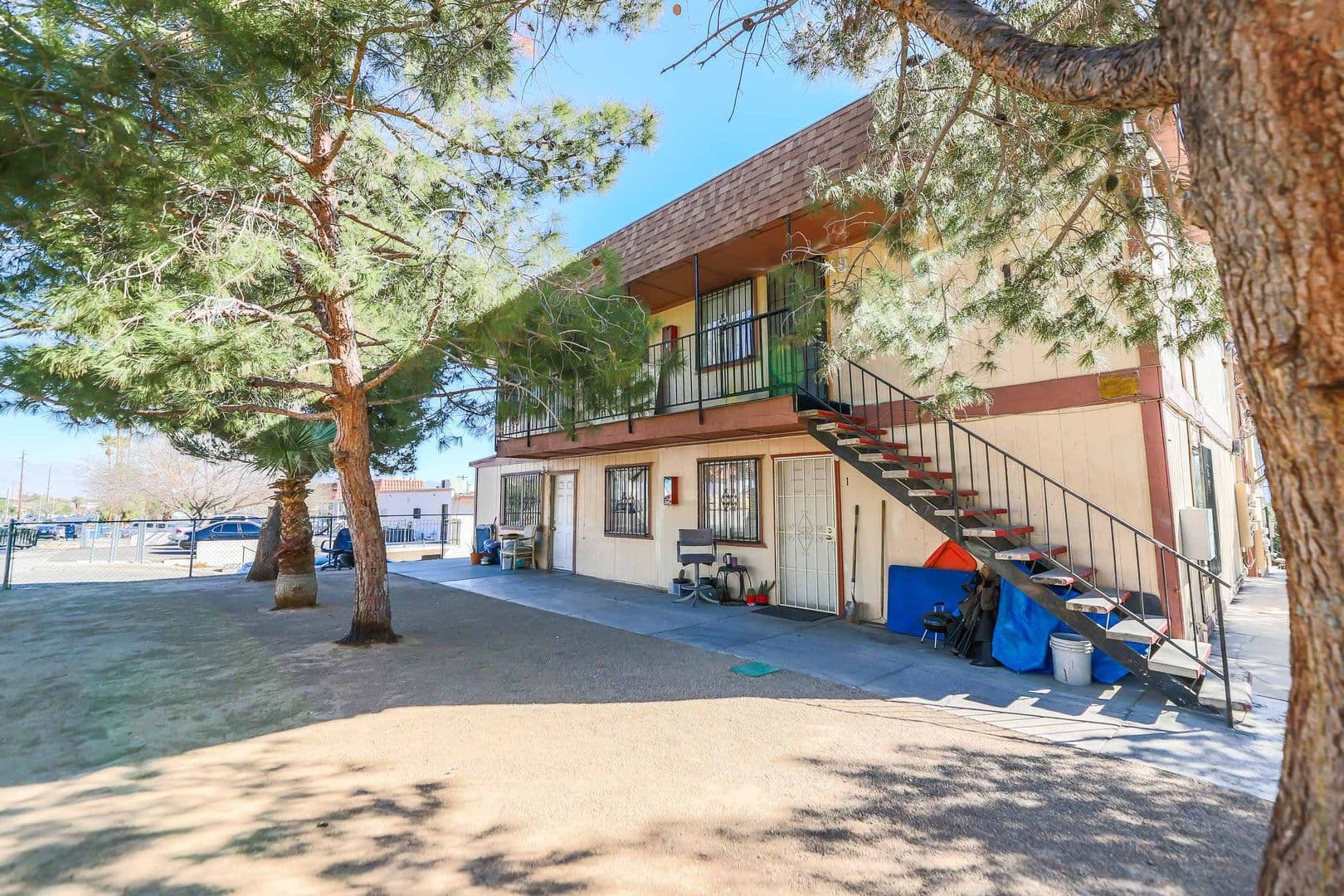 Las Vegas Apartment: 1400 & 1404 E Mesquite Ave.