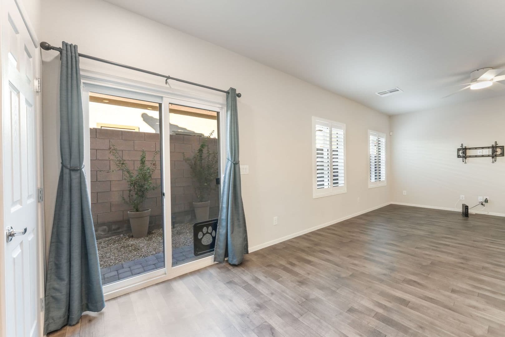 North Las Vegas House: 7533 Cooks Meadow St