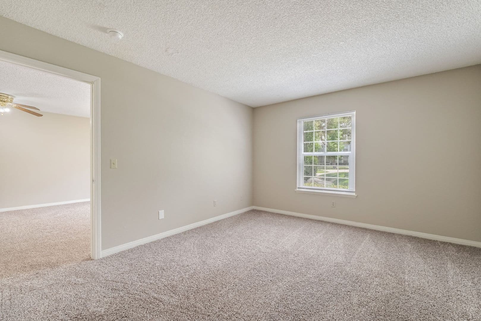 Las Vegas Apartment: 3823 S Maryland Parkway