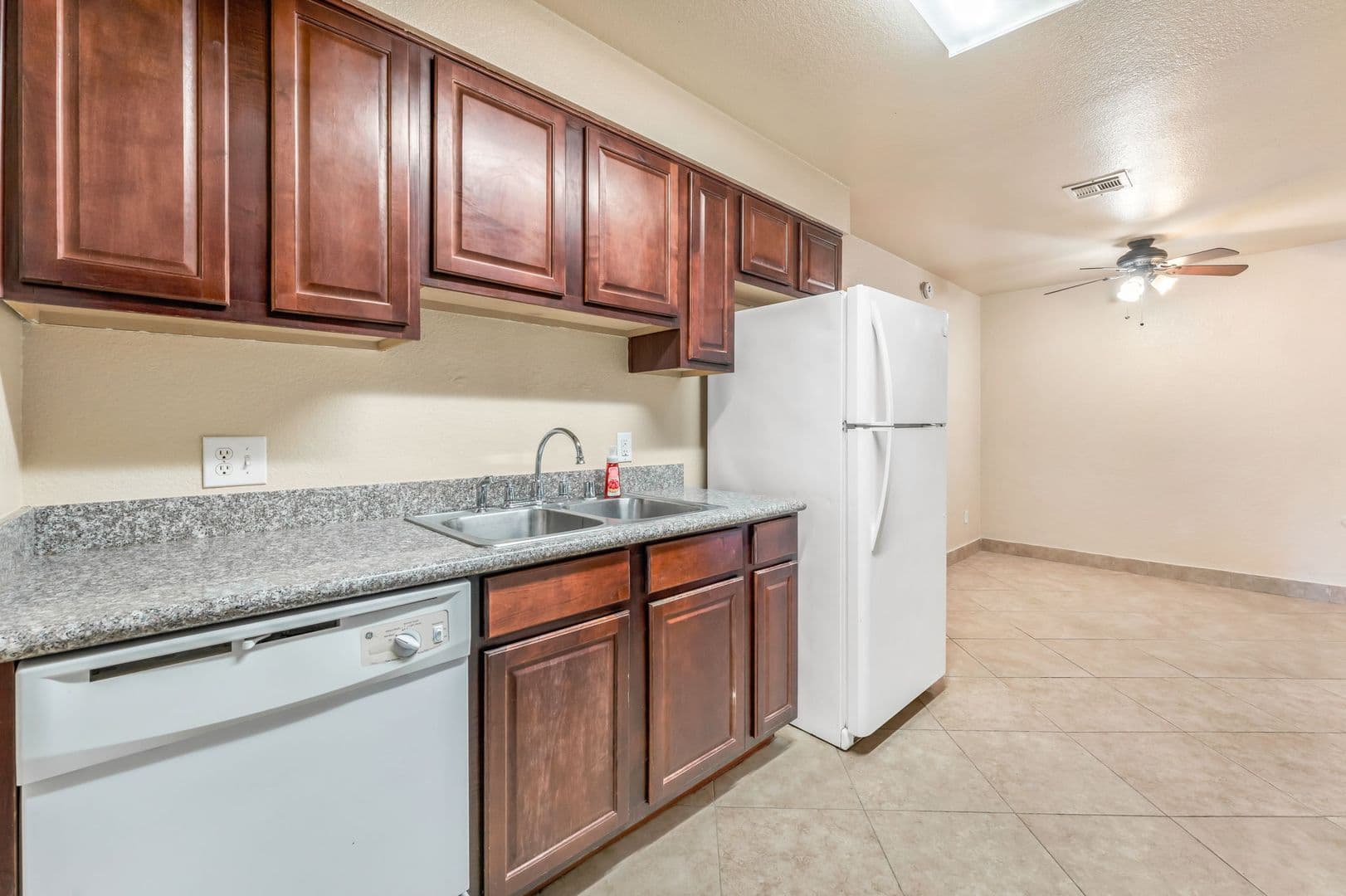 Las Vegas House: 2606 Durango Dr #223
