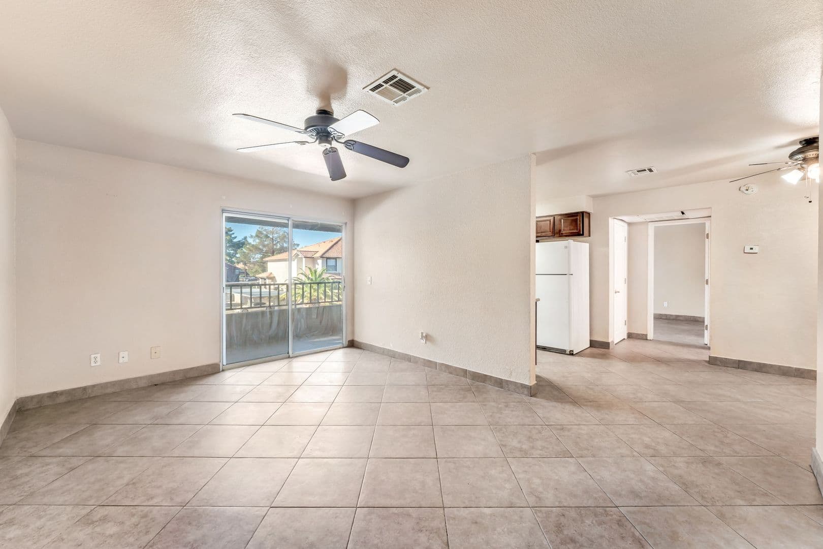 Las Vegas House: 2606 Durango Dr #223