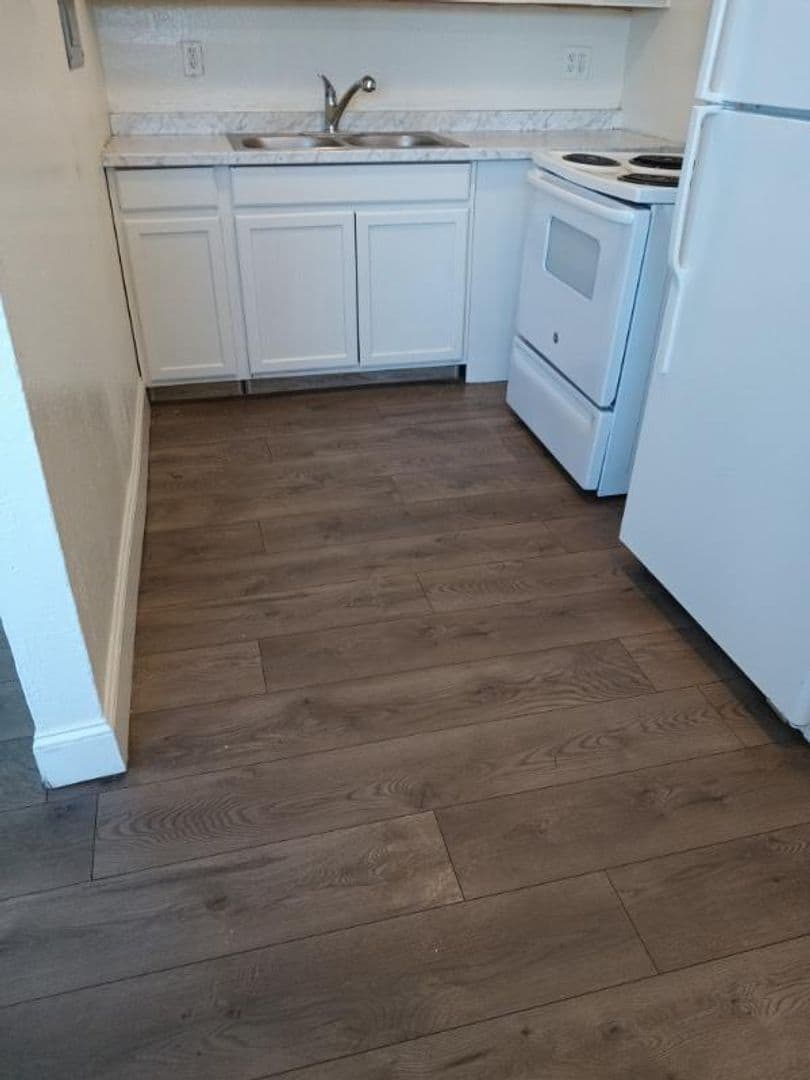 Las Vegas Apartment: 2409 Sunrise Avenue