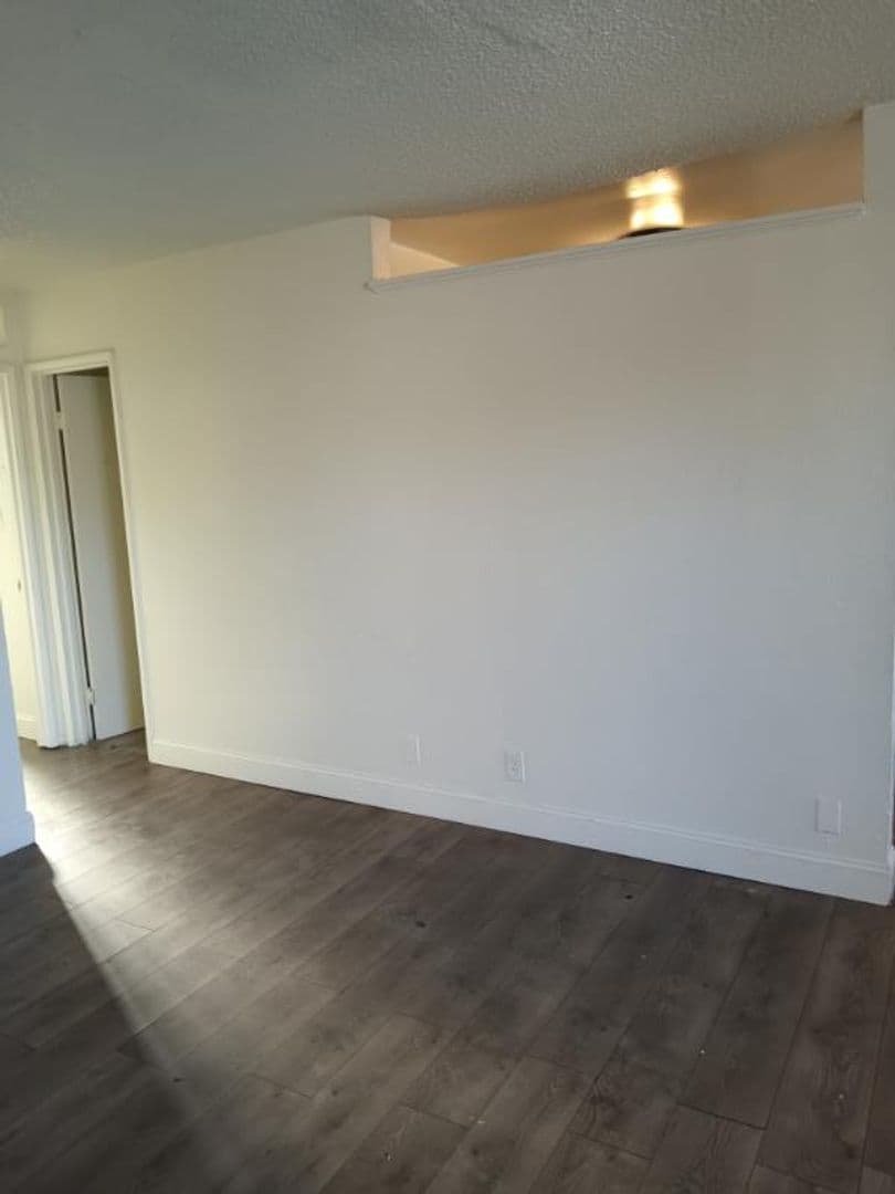 Las Vegas Apartment: 2409 Sunrise Avenue