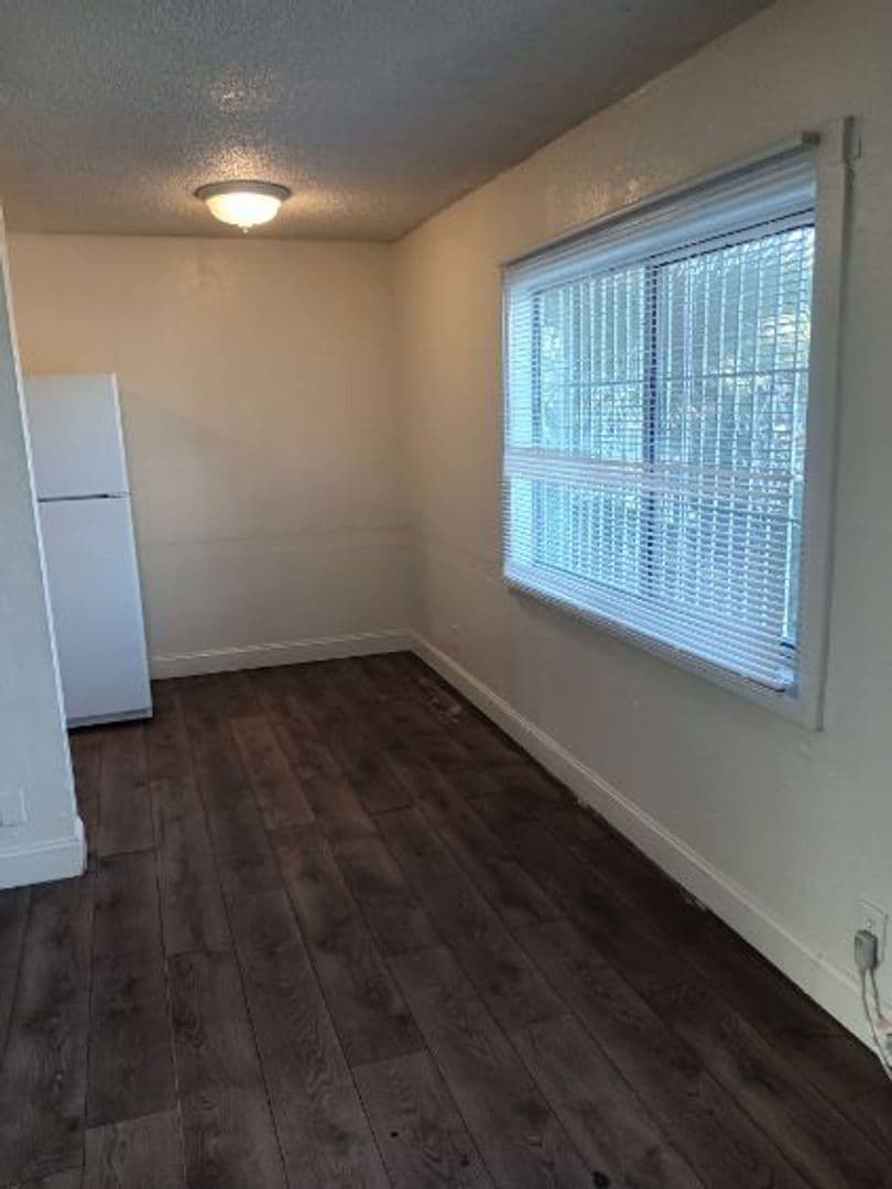 Las Vegas Apartment: 2409 Sunrise Avenue
