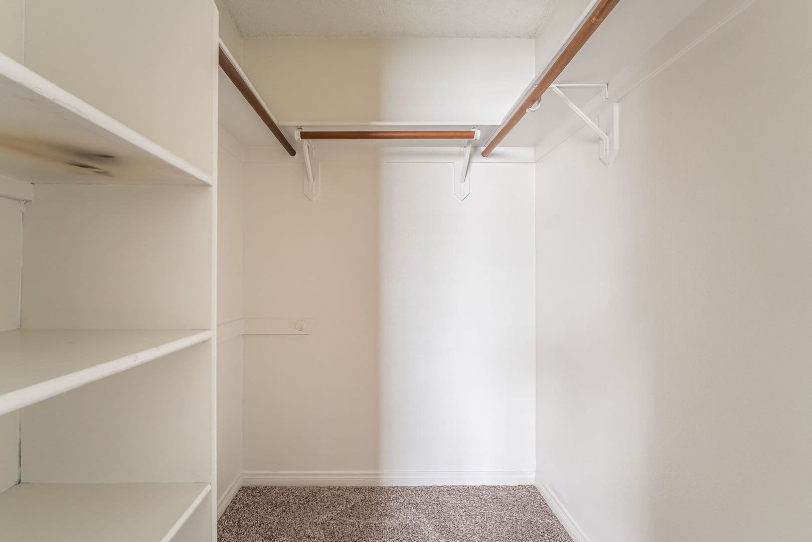 Las Vegas Apartment: 3823 S Maryland Parkway