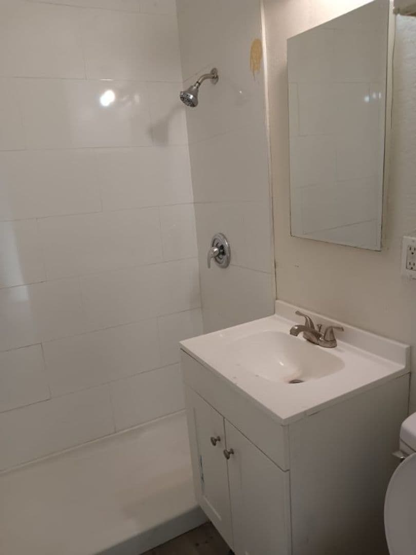Las Vegas Apartment: 2409 Sunrise Avenue