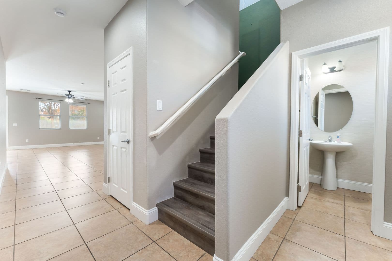 Las Vegas House: 6841 Compass Cove Ave.