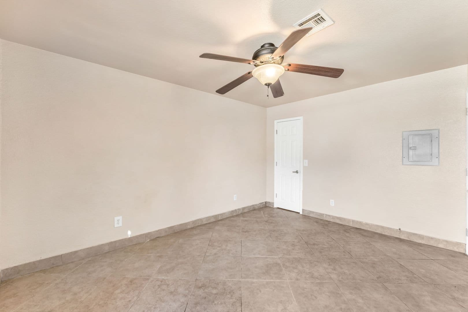 Las Vegas House: 2606 Durango Dr #223