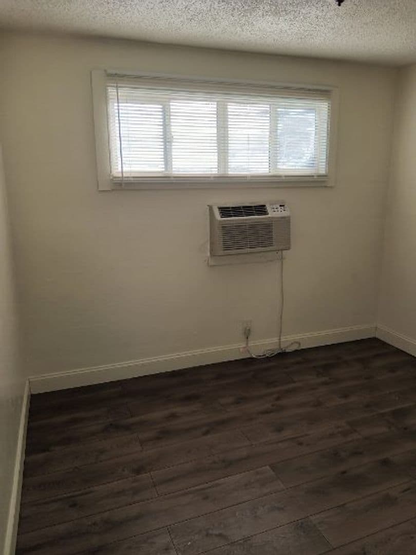 Las Vegas Apartment: 2409 Sunrise Avenue
