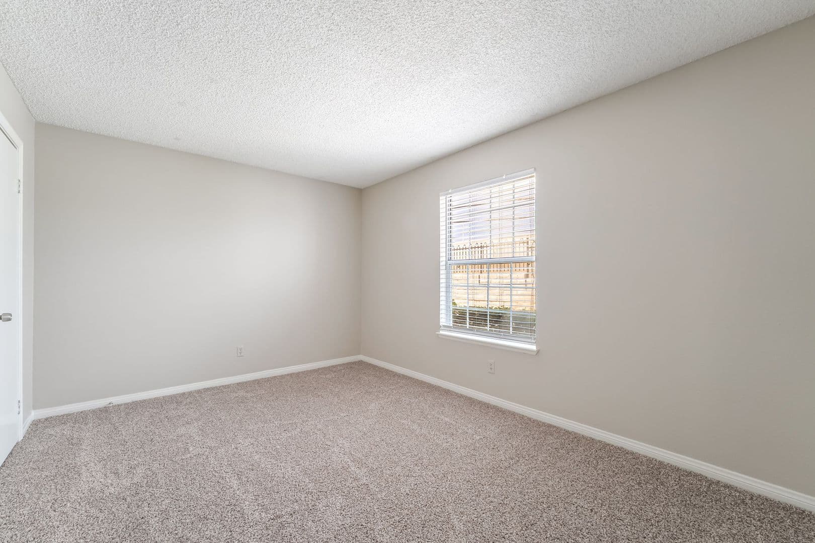 Las Vegas Apartment: 3823 S Maryland Parkway