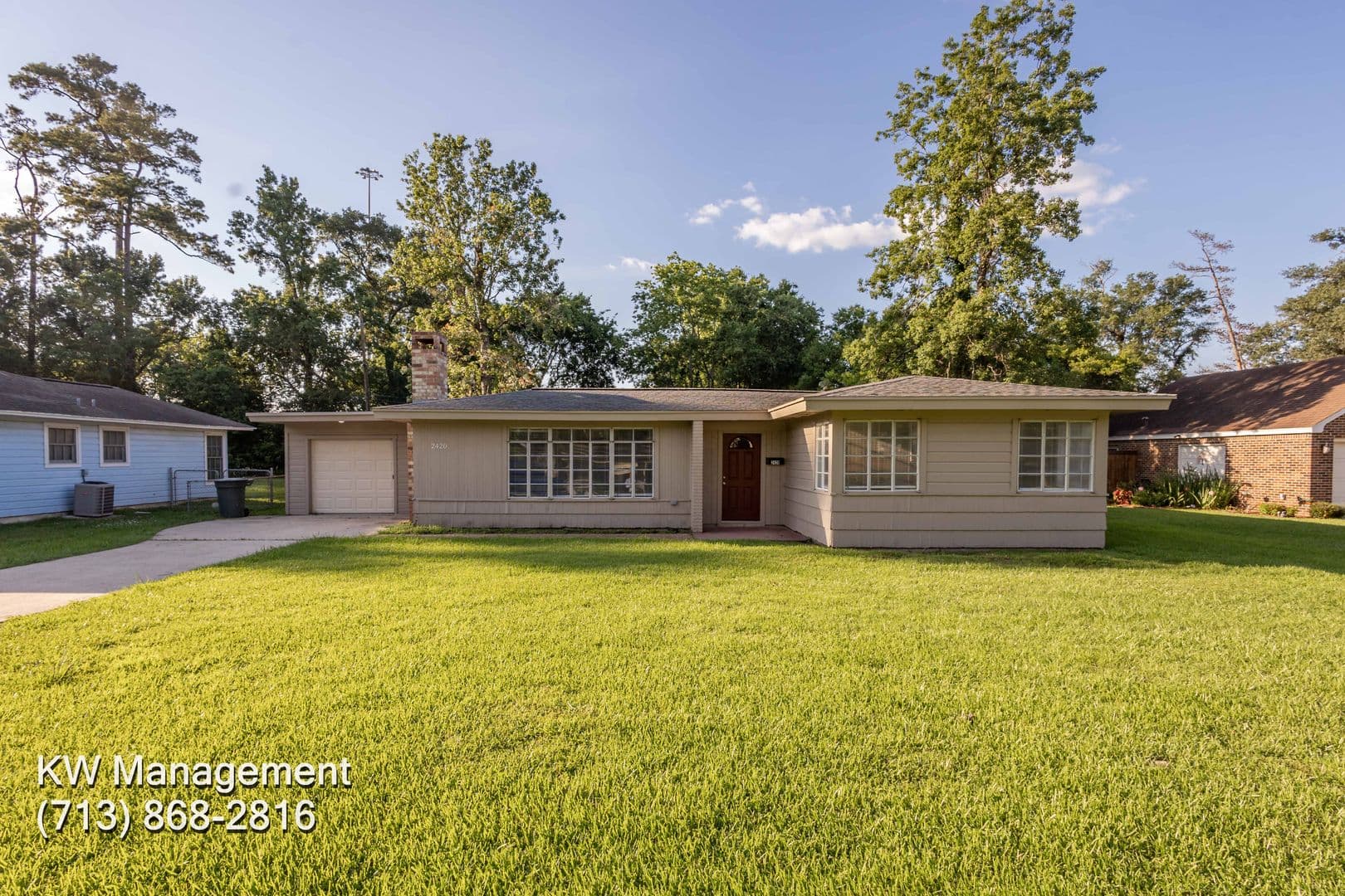 Beaumont House: 2420 Louisiana St.