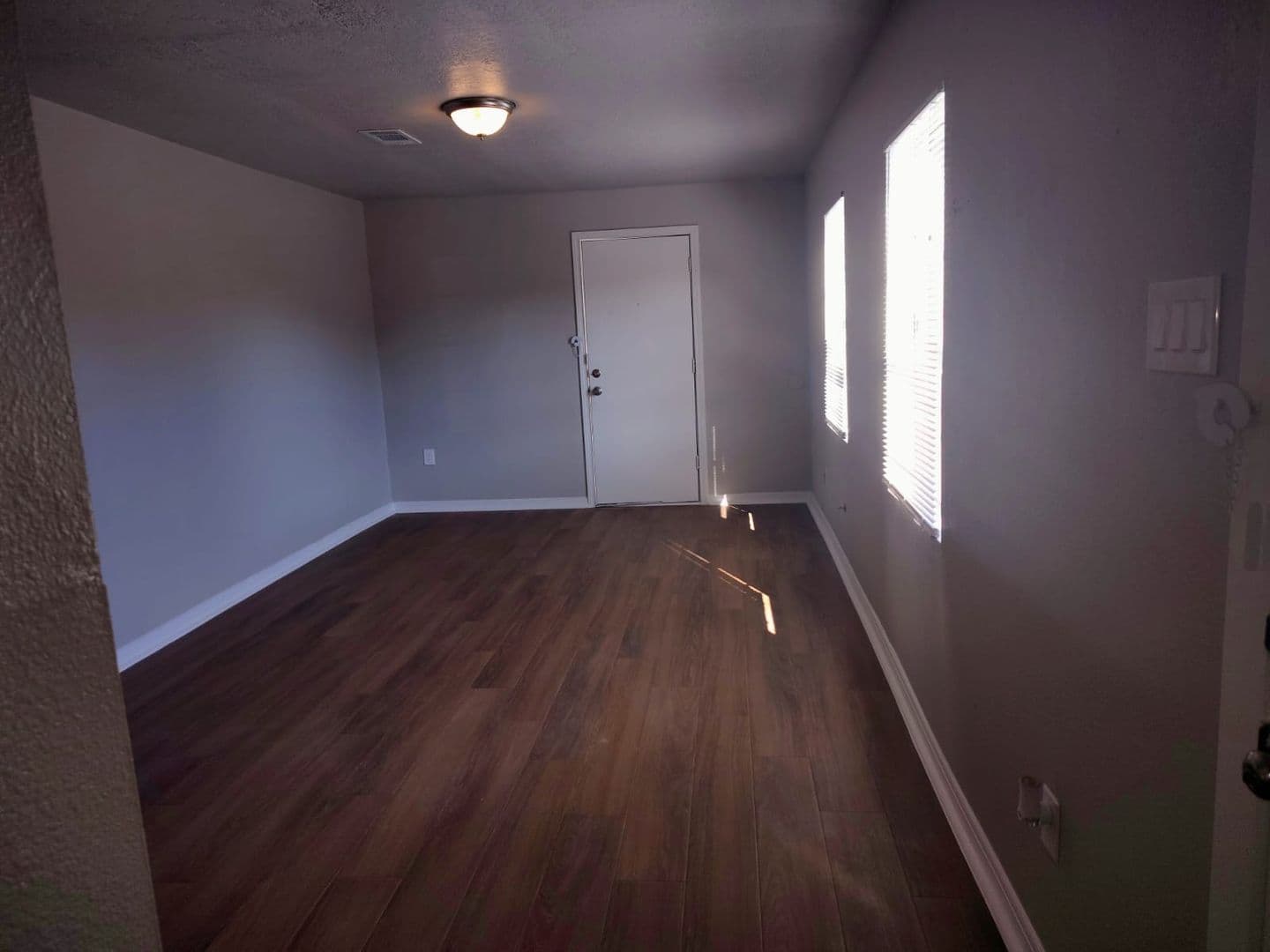 Beaumont Apartment: 1525 Amelia St