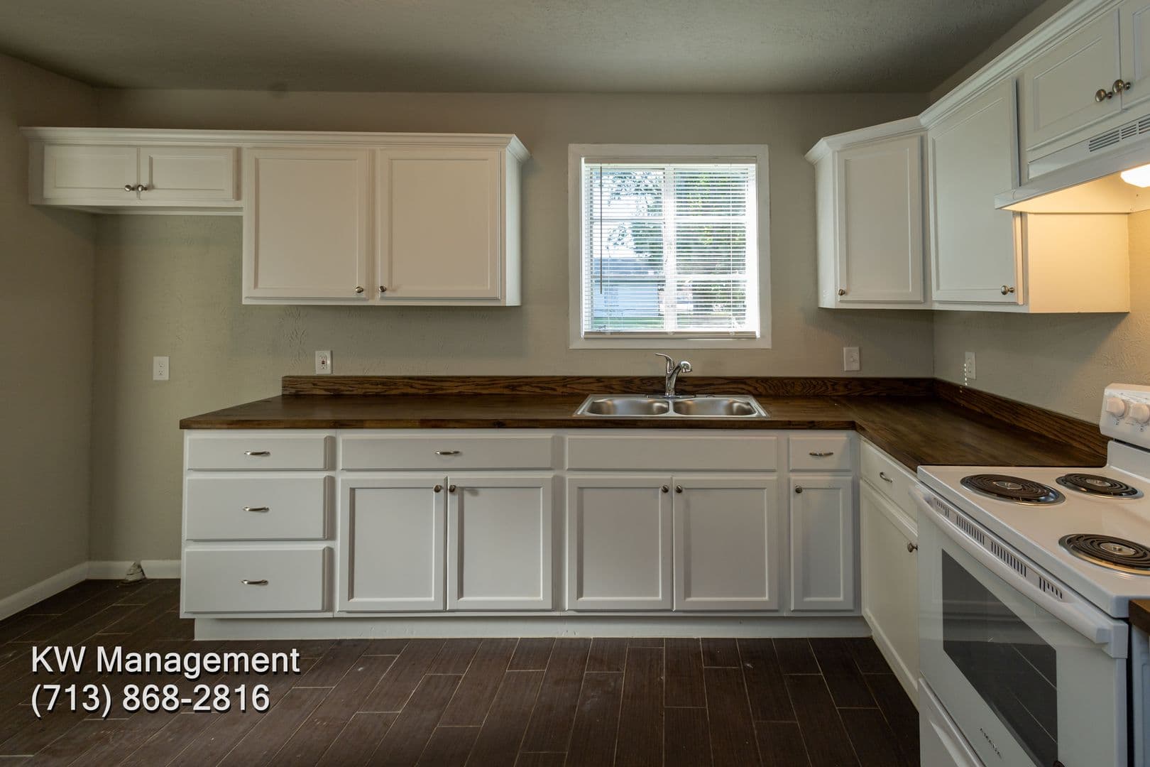 Beaumont House: 2420 Louisiana St.