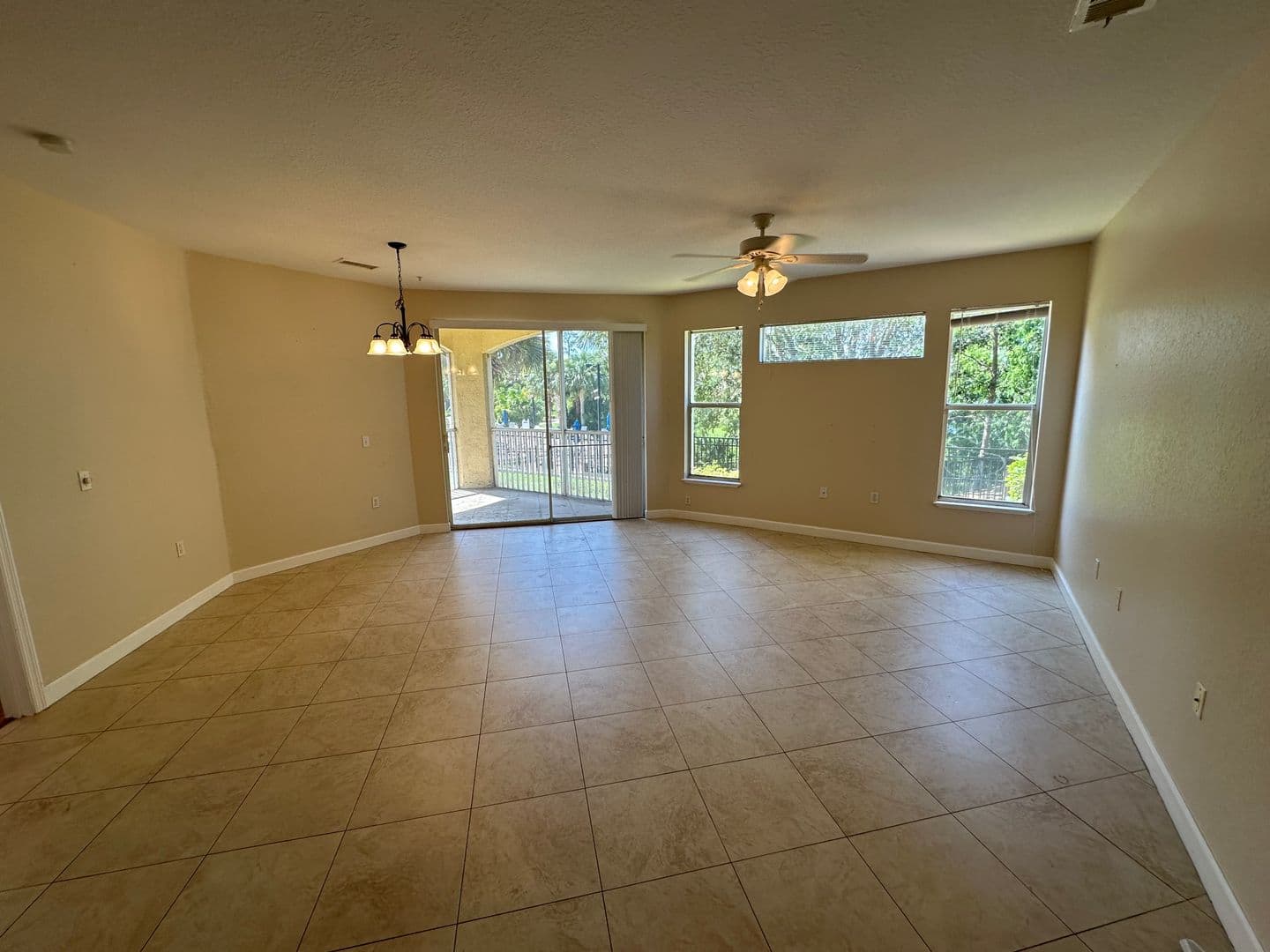 Maitland House: 1408 Lake Shadow Circle