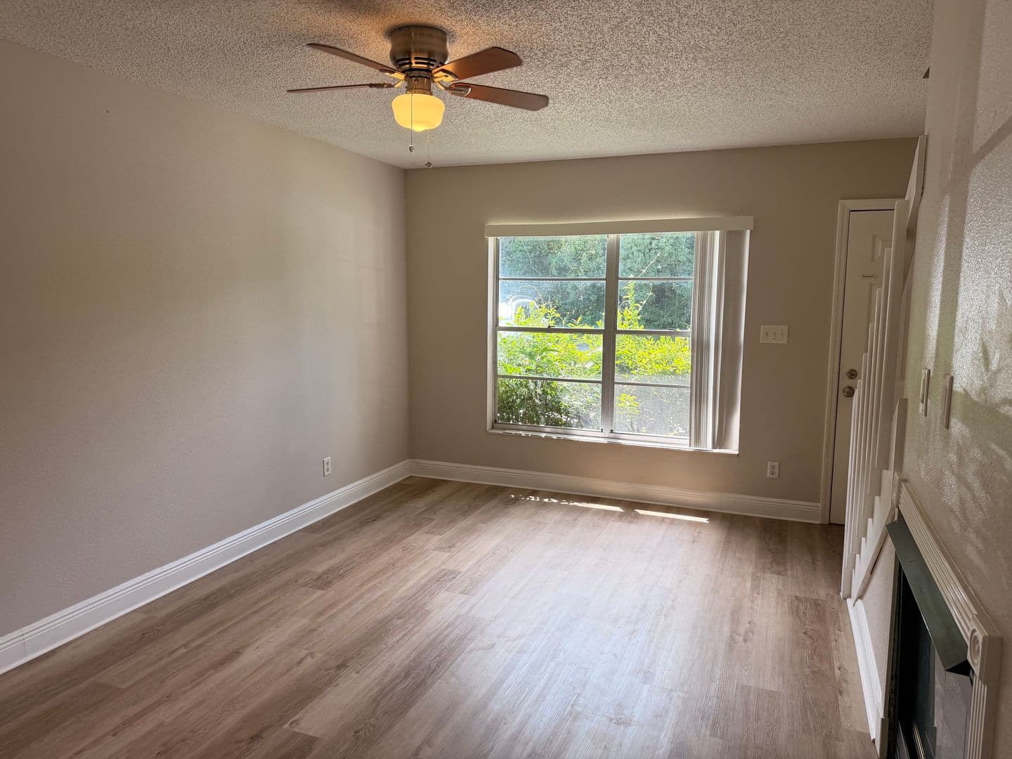 Winter Springs Townhome: 130 Rhoden Lane